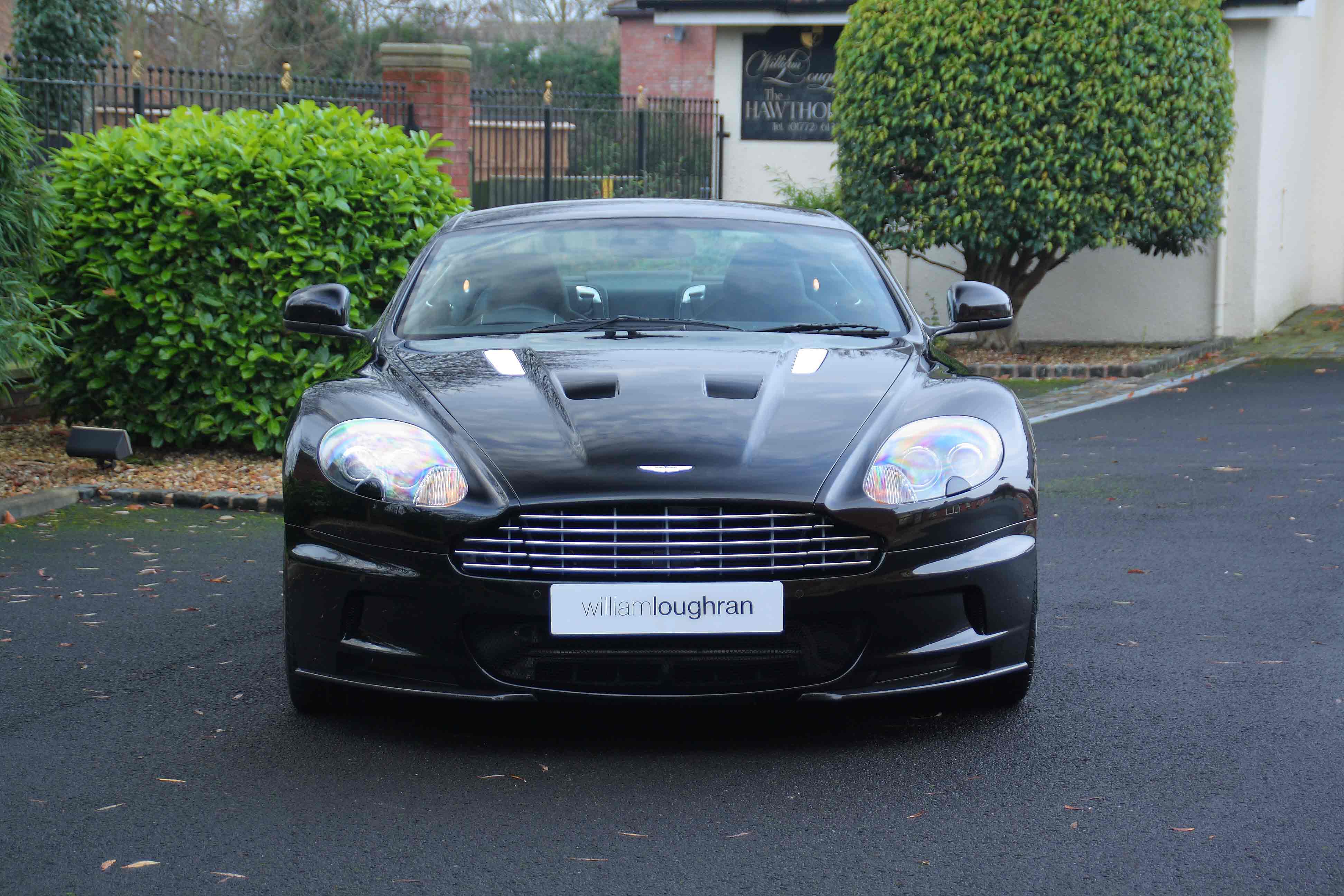 Aston Martin DBS Carbon Black - Limited Edition
