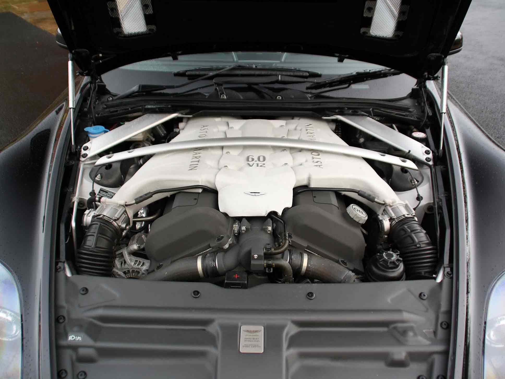 Aston Martin DBS Carbon Black - Limited Edition