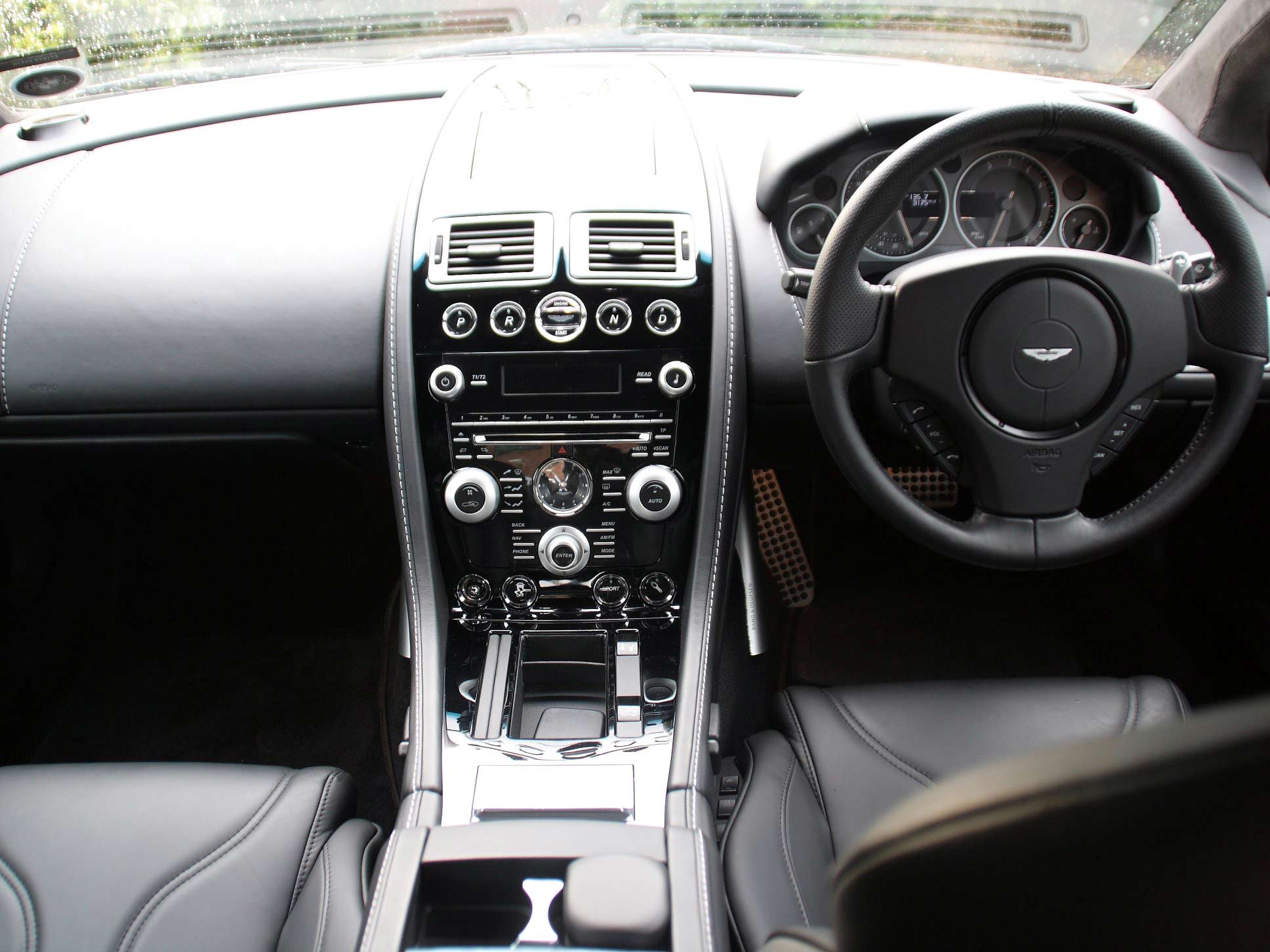 Aston Martin DBS Carbon Black - Limited Edition