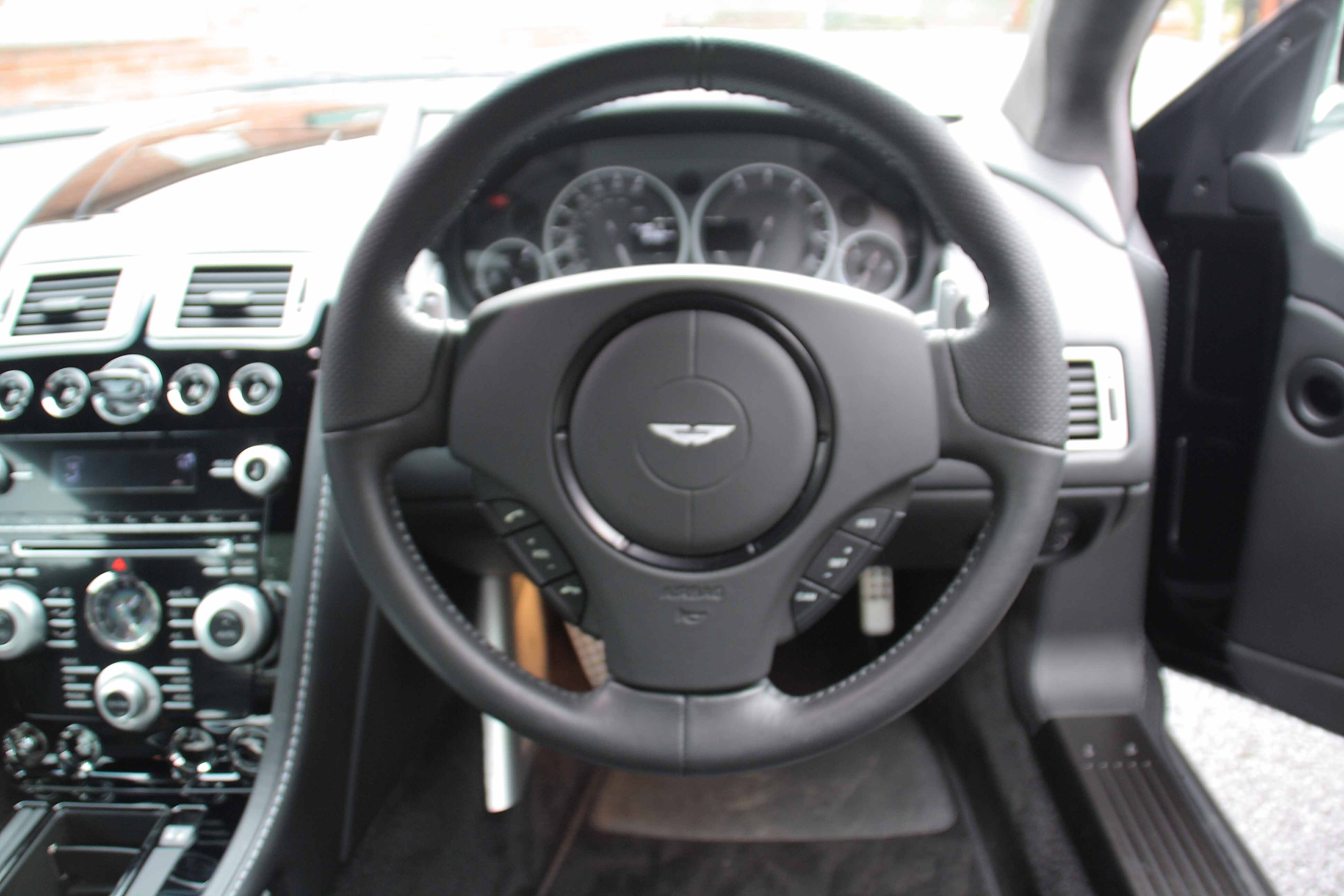 Aston Martin DBS Carbon Black - Limited Edition