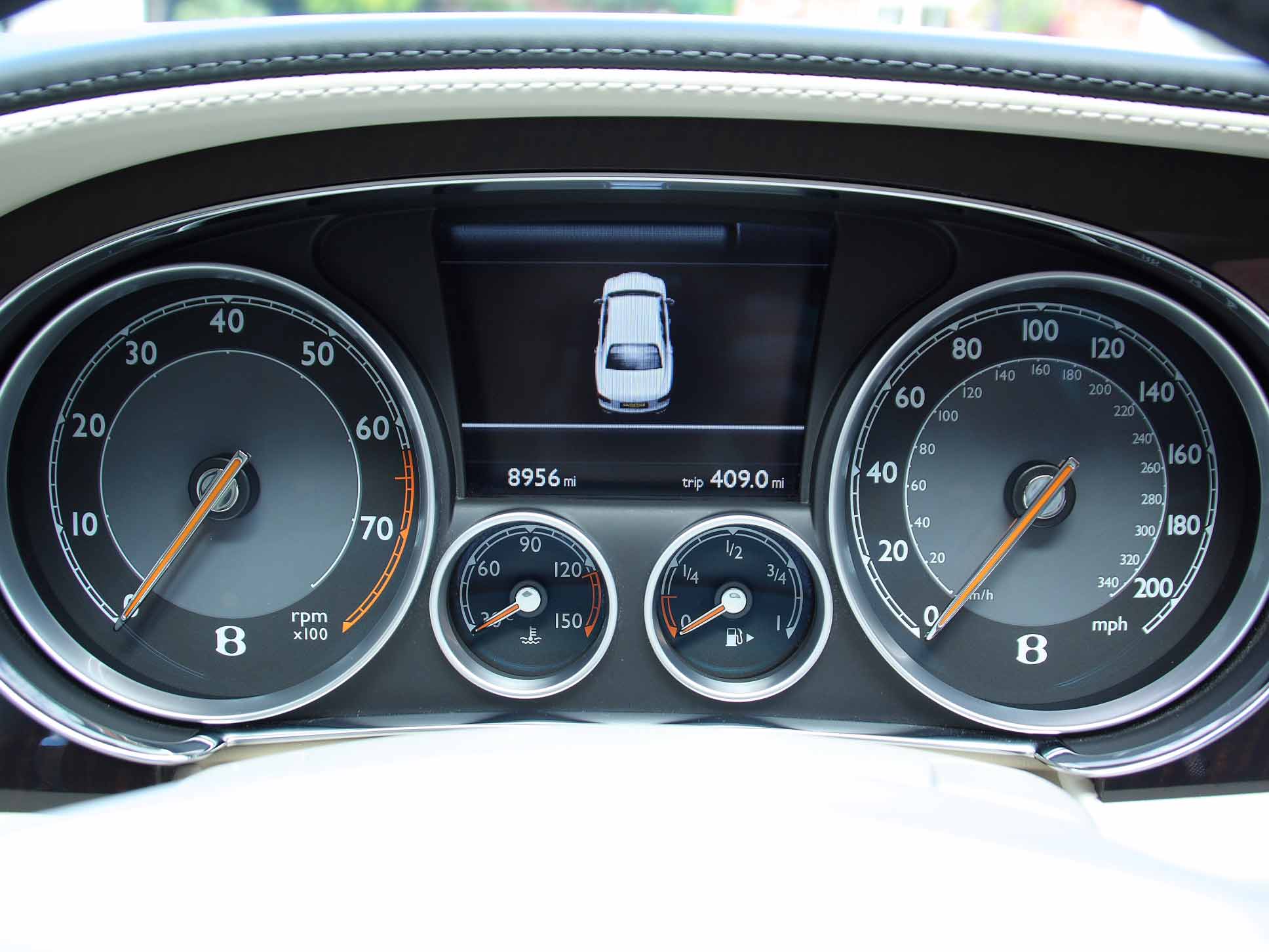 Bentley Flying Spur V8