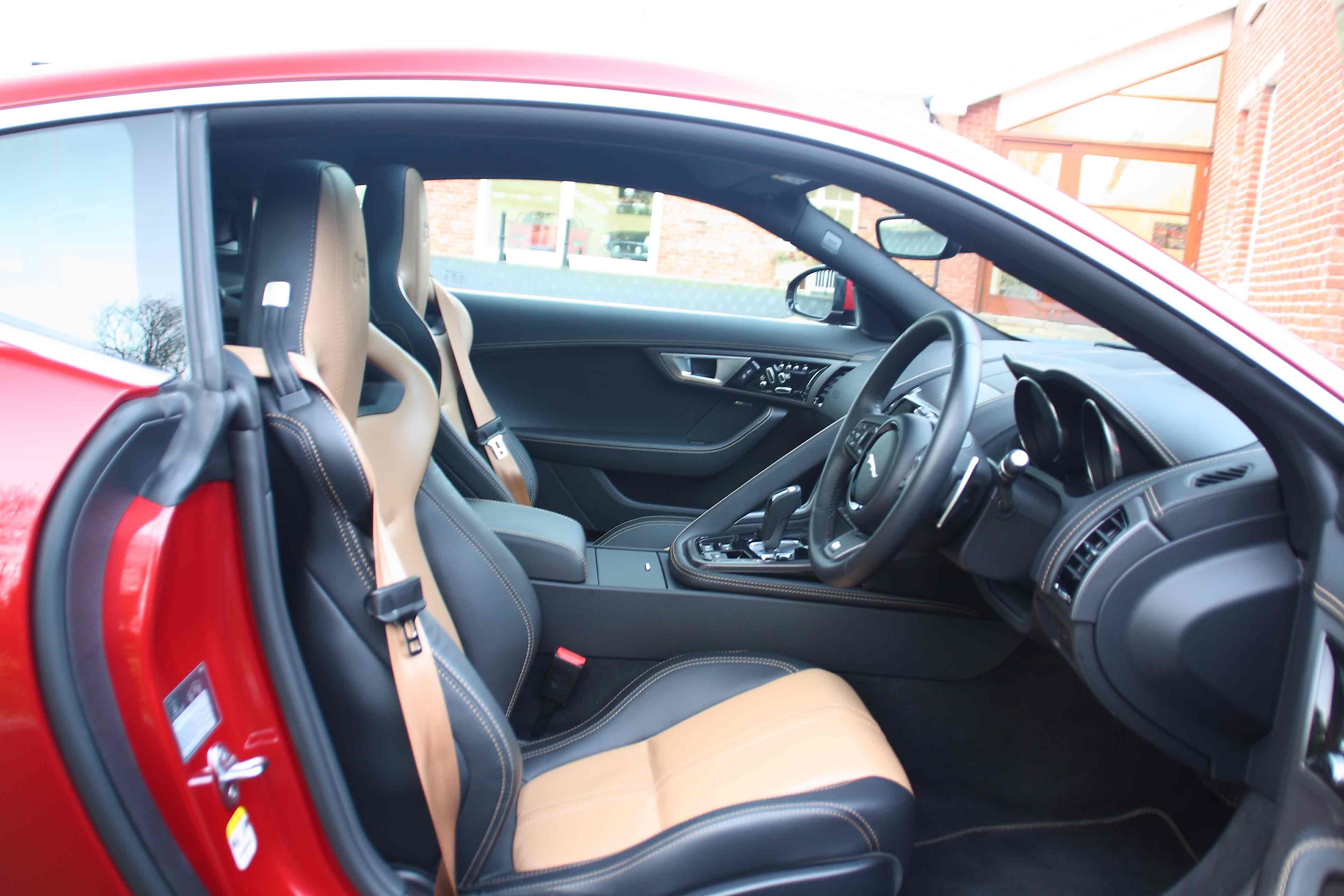 Jaguar F-Type R 5.0 Supercharged V8