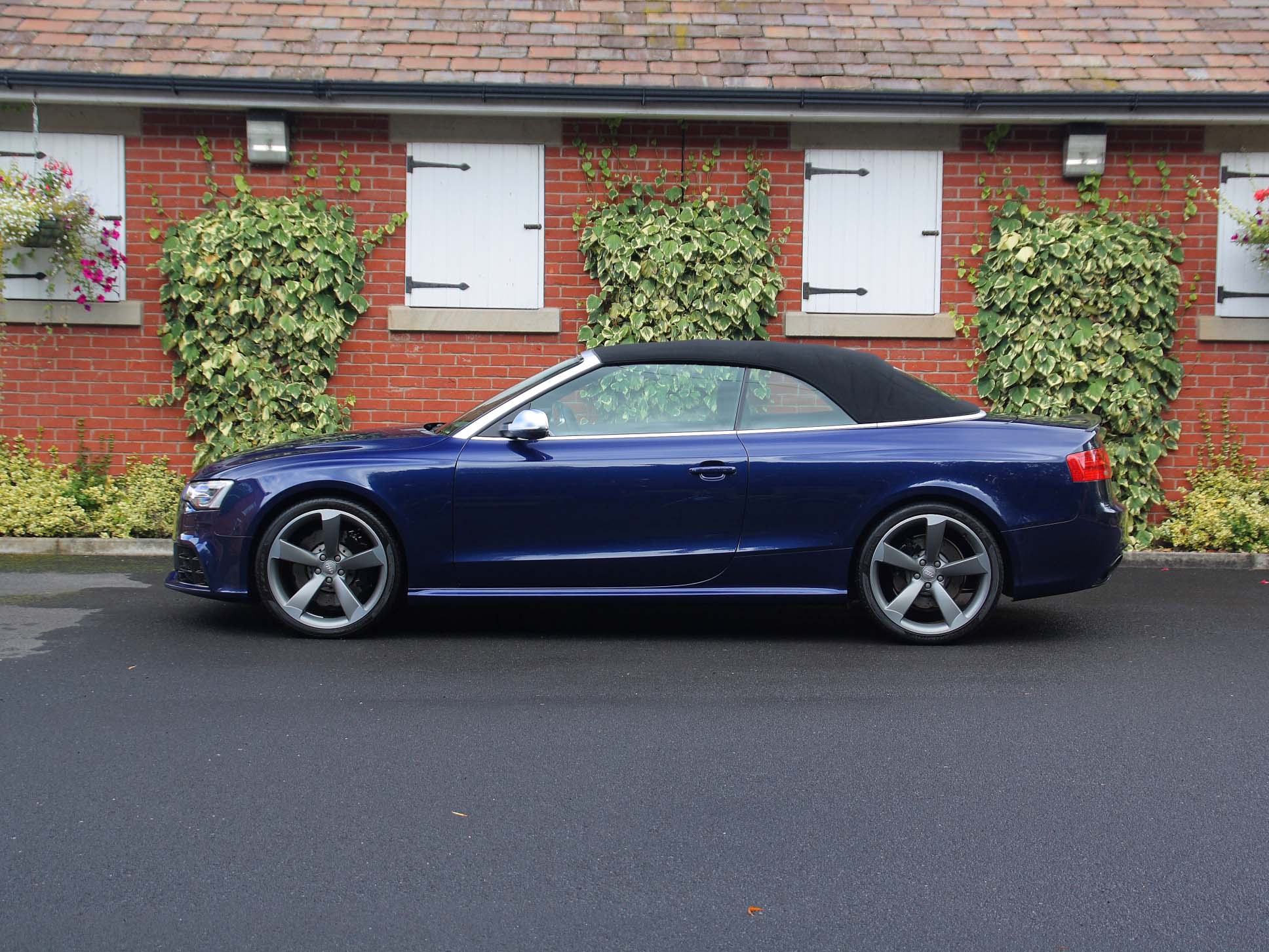 Audi RS5 Quattro Cabriolet