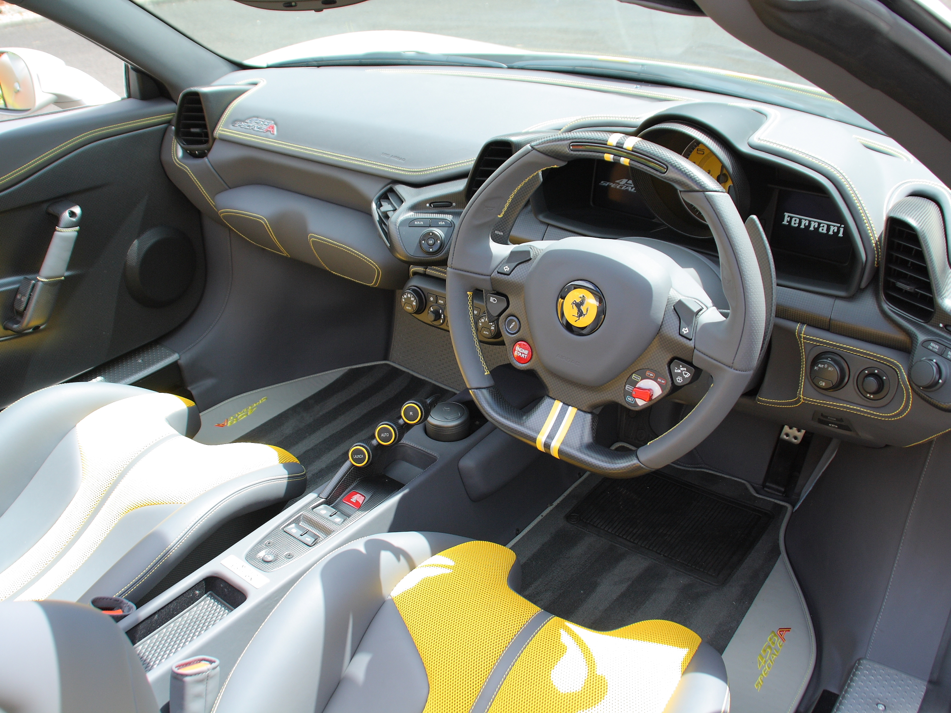 Ferrari 458 Speciale Aperta