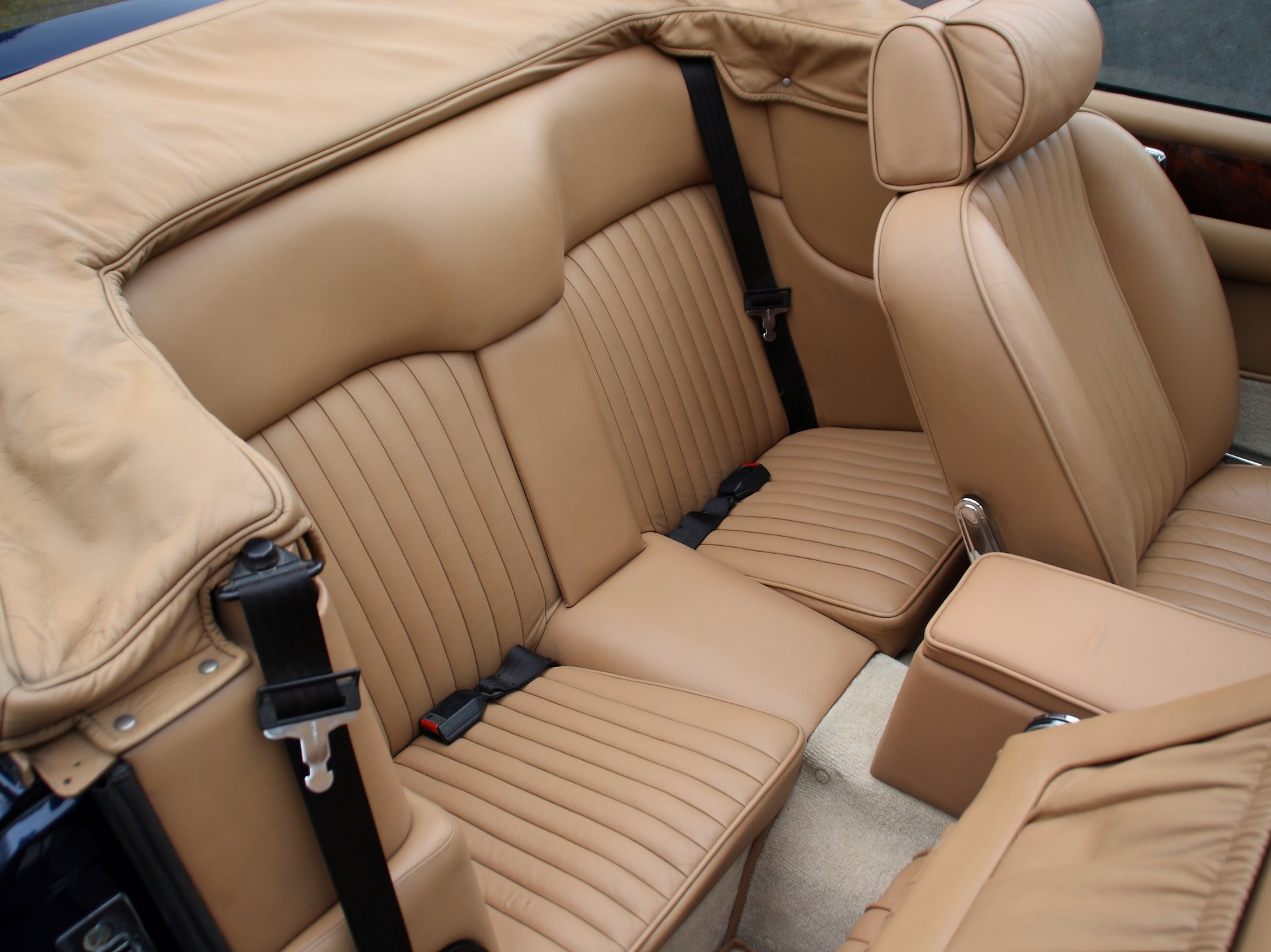 1988 Aston Martin V8 Vantage Volante