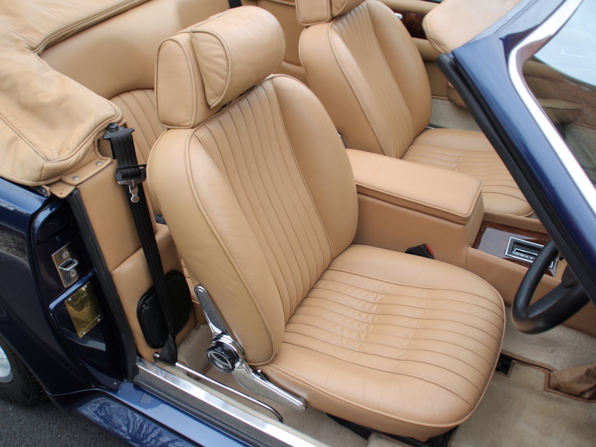 1988 Aston Martin V8 Vantage Volante