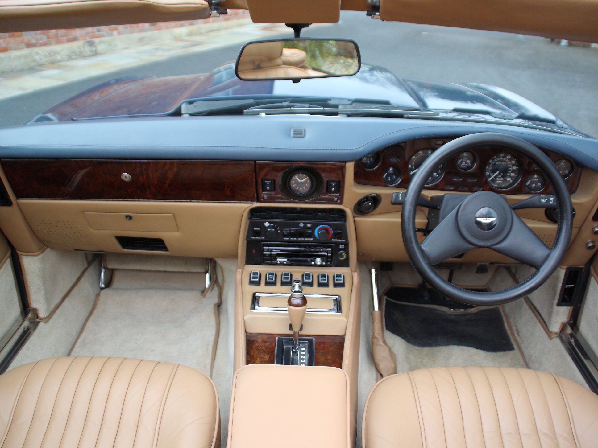 1988 Aston Martin V8 Vantage Volante