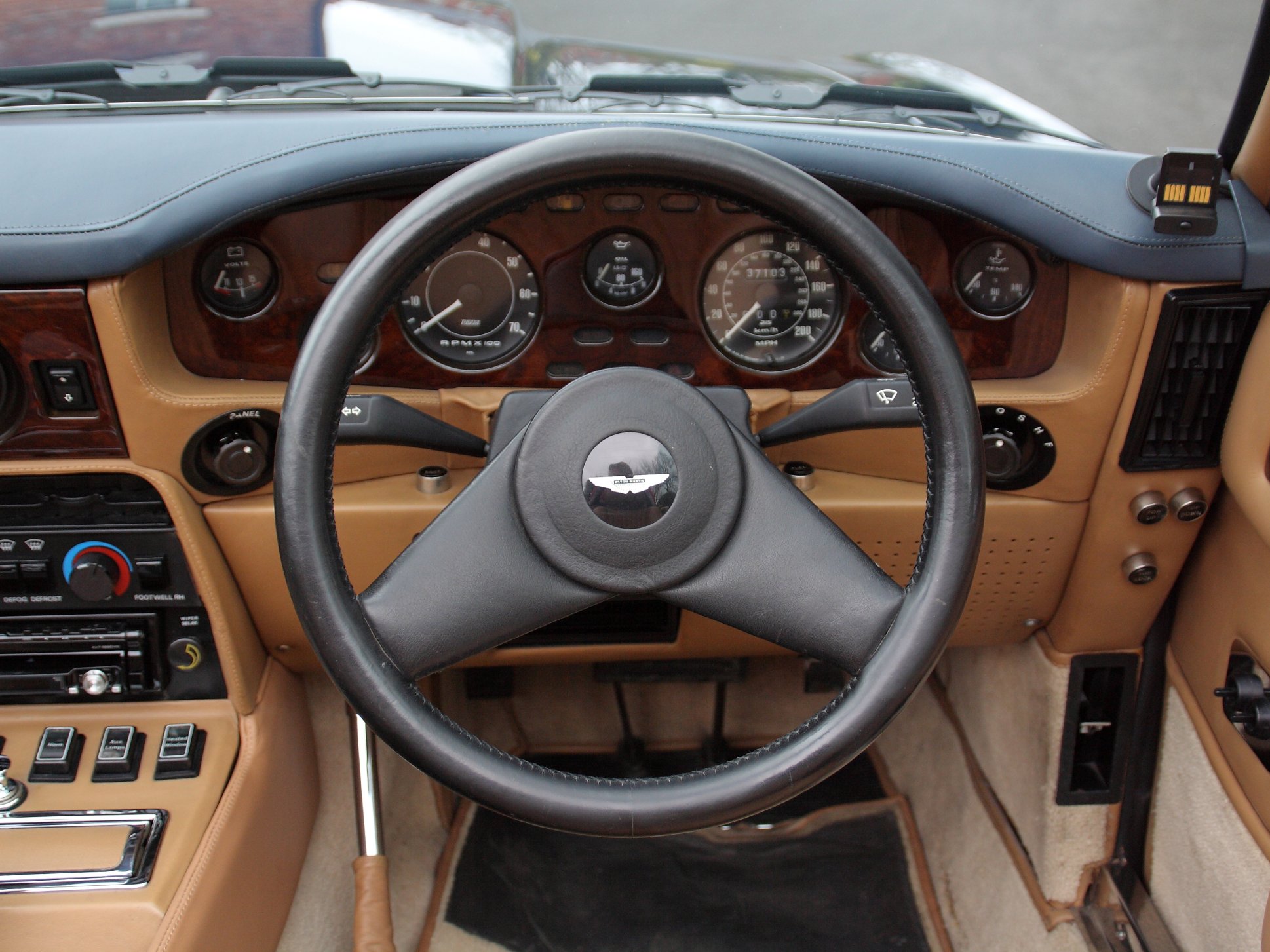 1988 Aston Martin V8 Vantage Volante