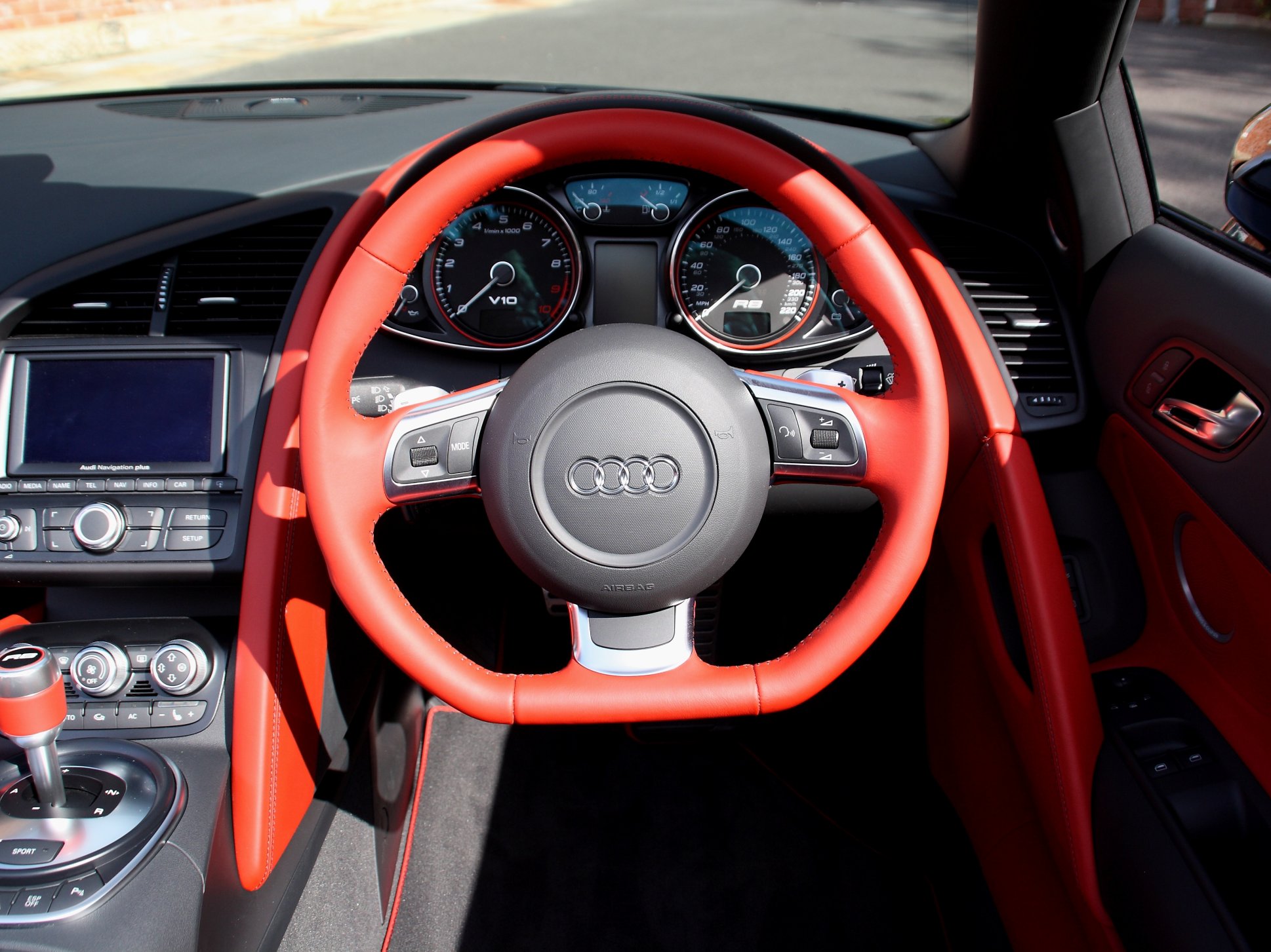 2010 Audi R8 V10 Cabriolet