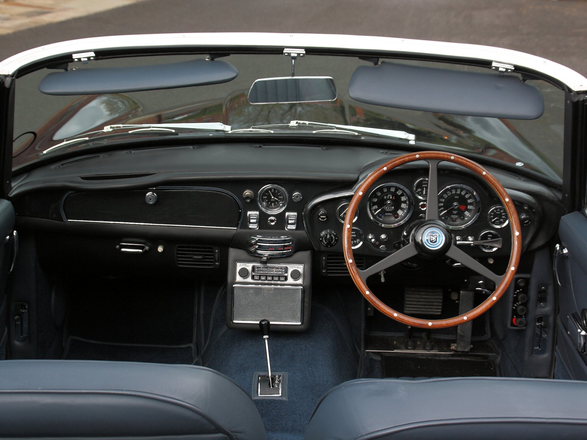 1970 Aston Martin DB6 MkII Volante