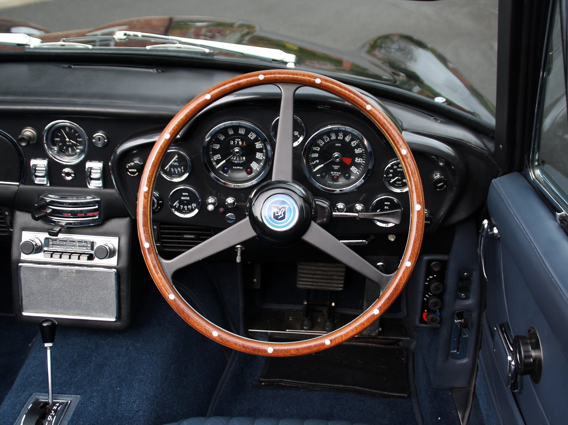 1970 Aston Martin DB6 MkII Volante