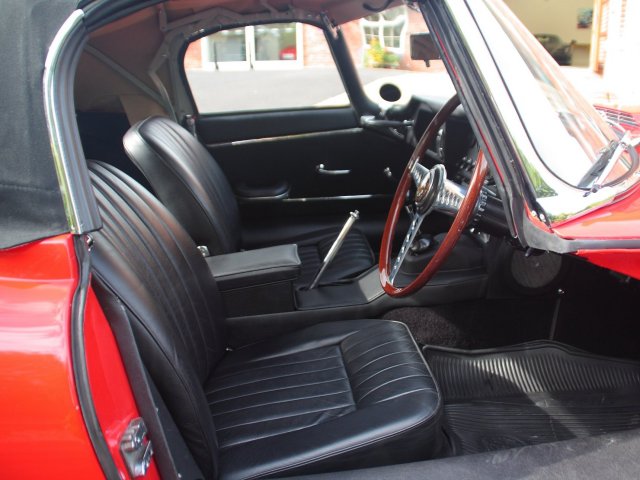 Jaguar E-Type Cabriolet