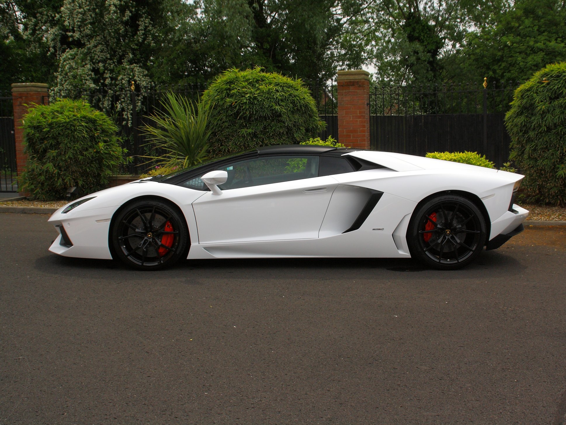 Lamborghini Aventador LP700-4 Roadster