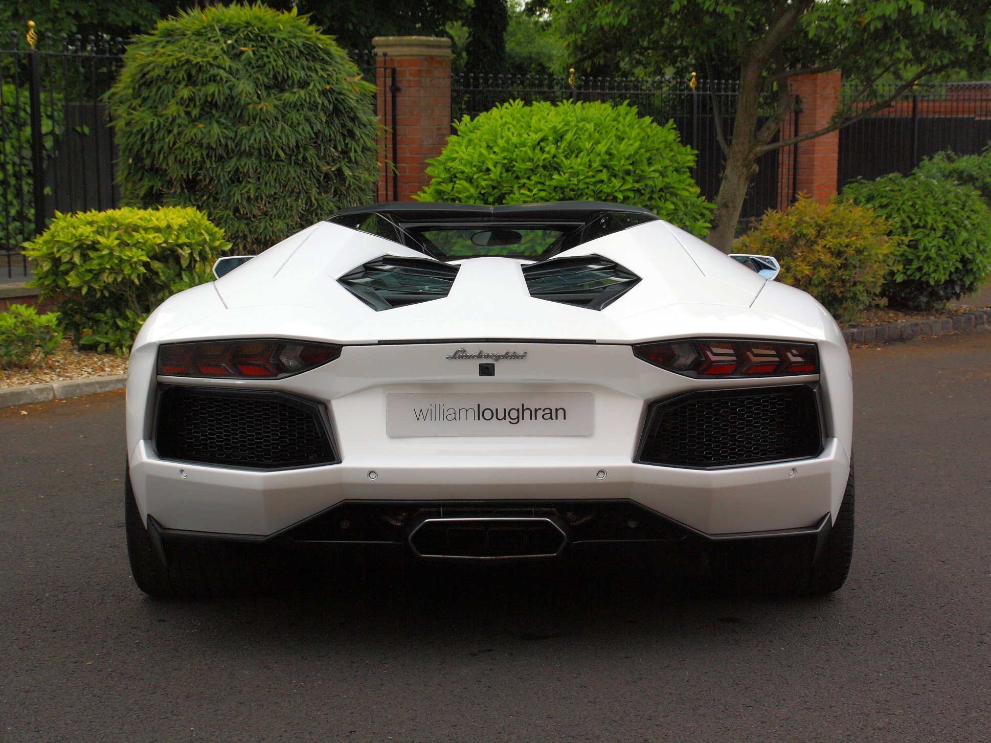Lamborghini Aventador LP700-4 Roadster