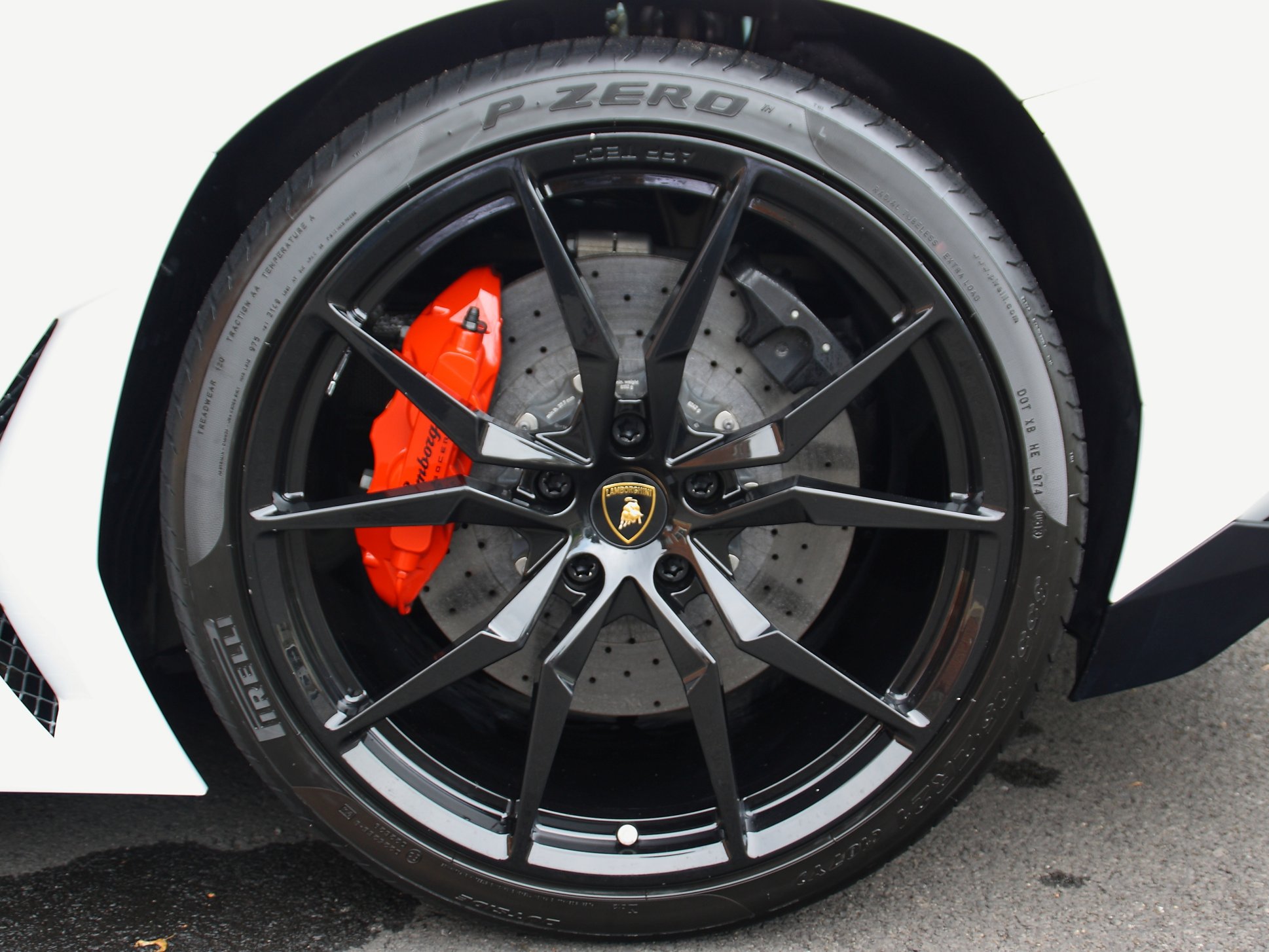 Lamborghini Aventador LP700-4 Roadster