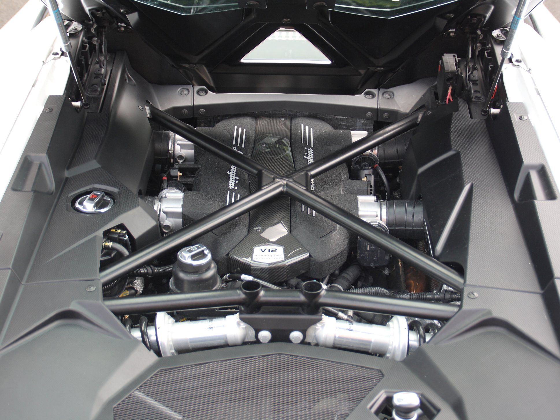 Lamborghini Aventador LP700-4 Roadster