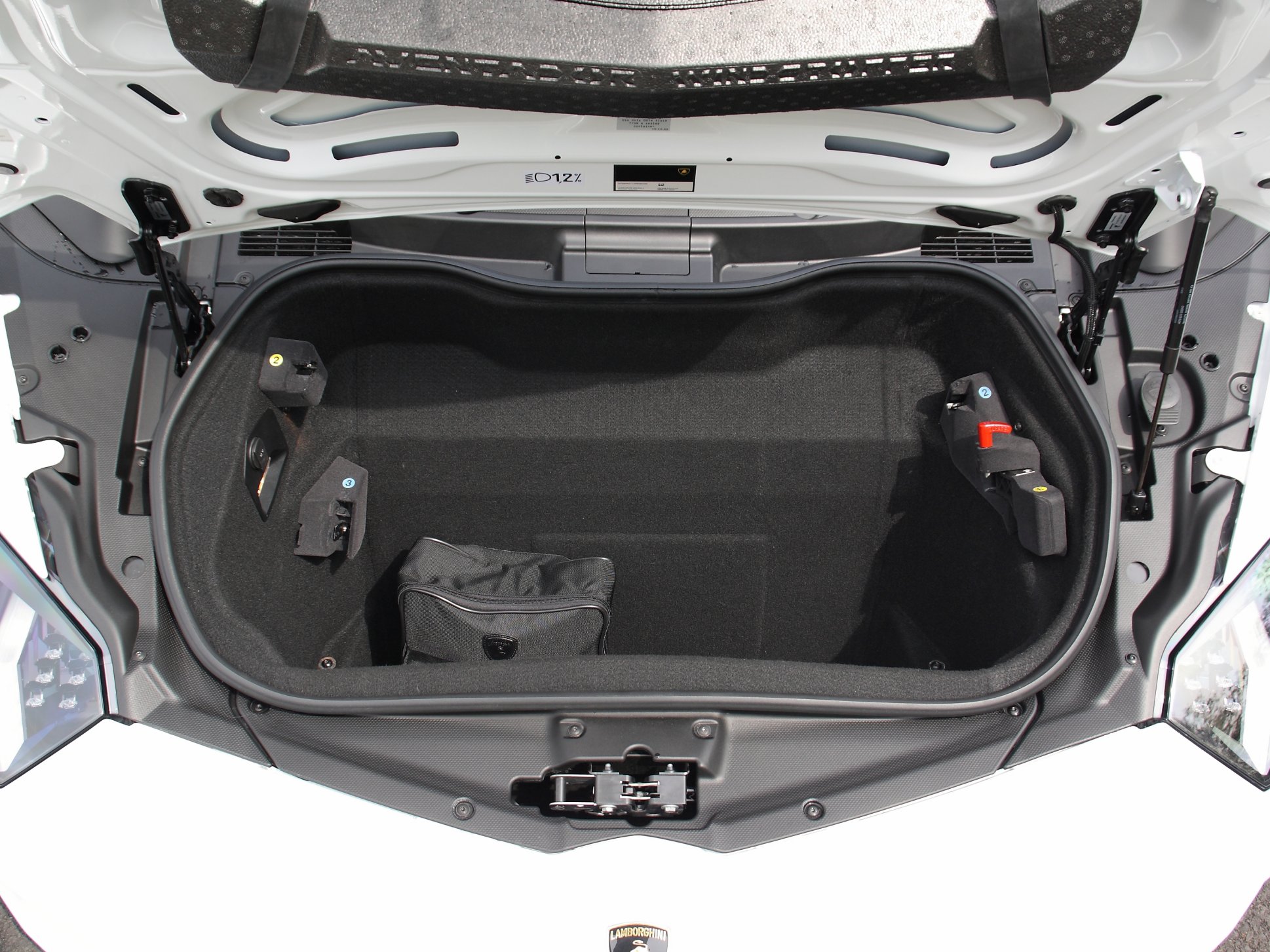 Lamborghini Aventador LP700-4 Roadster