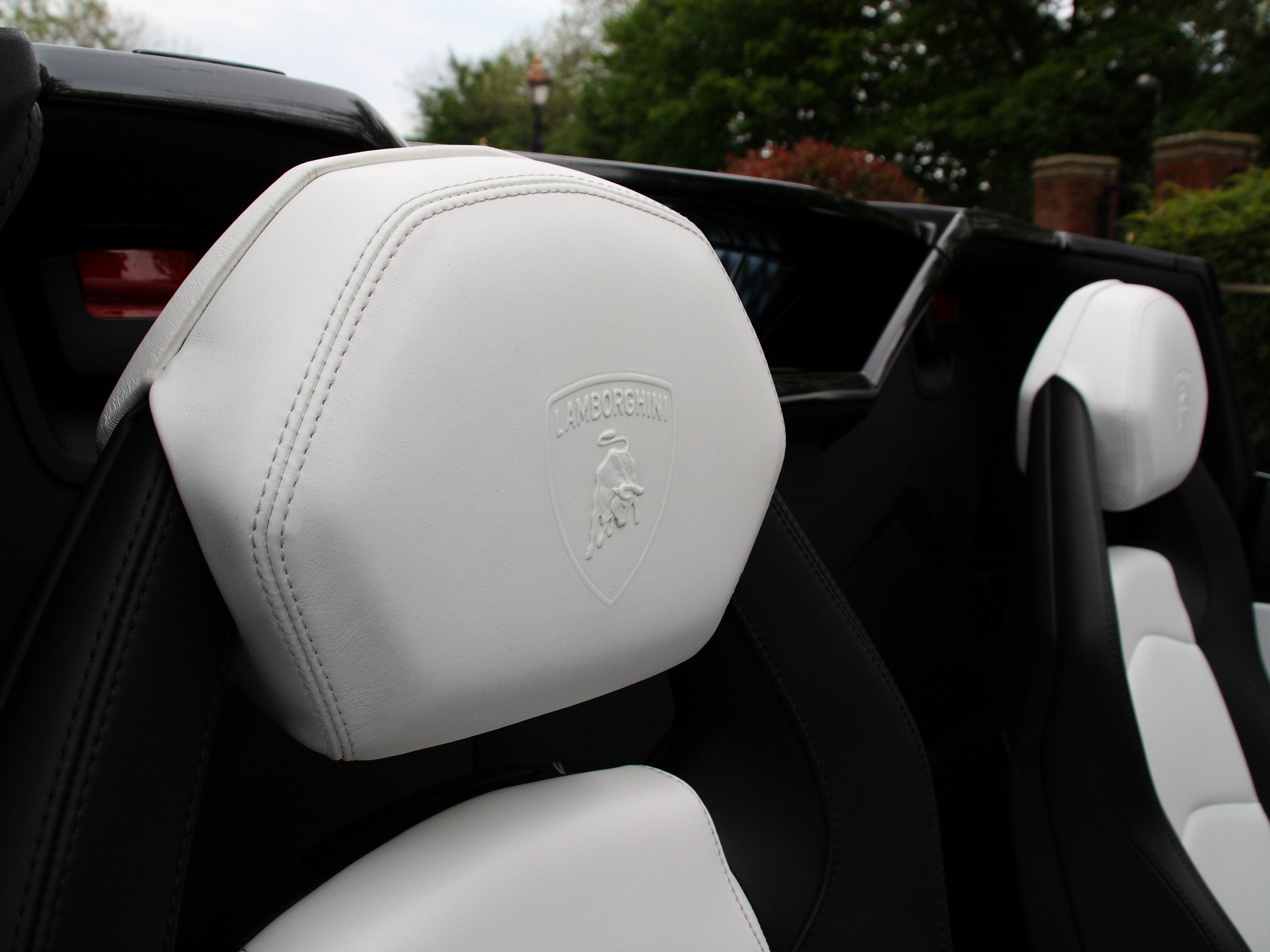 Lamborghini Aventador LP700-4 Roadster