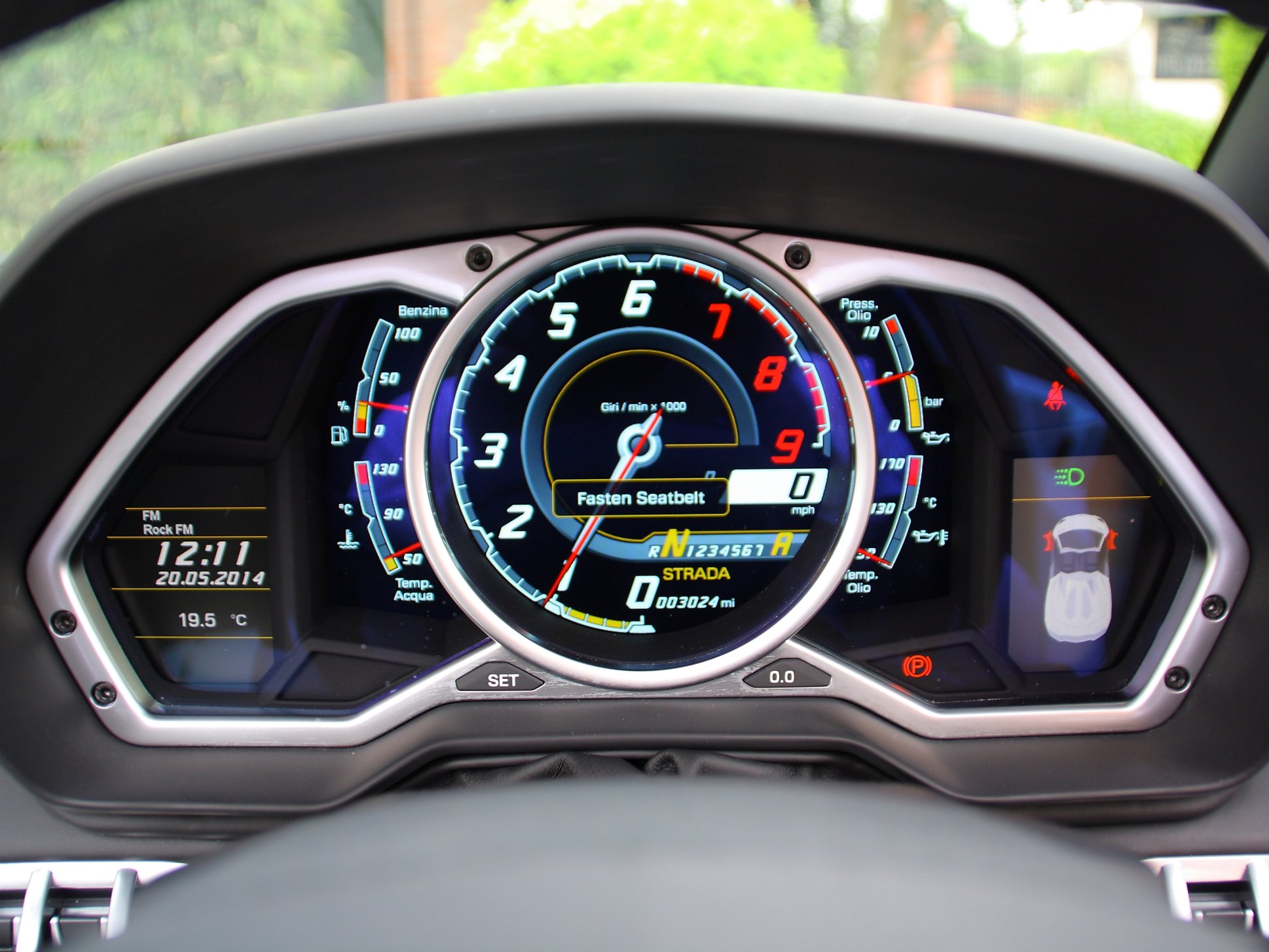 Lamborghini Aventador LP700-4 Roadster