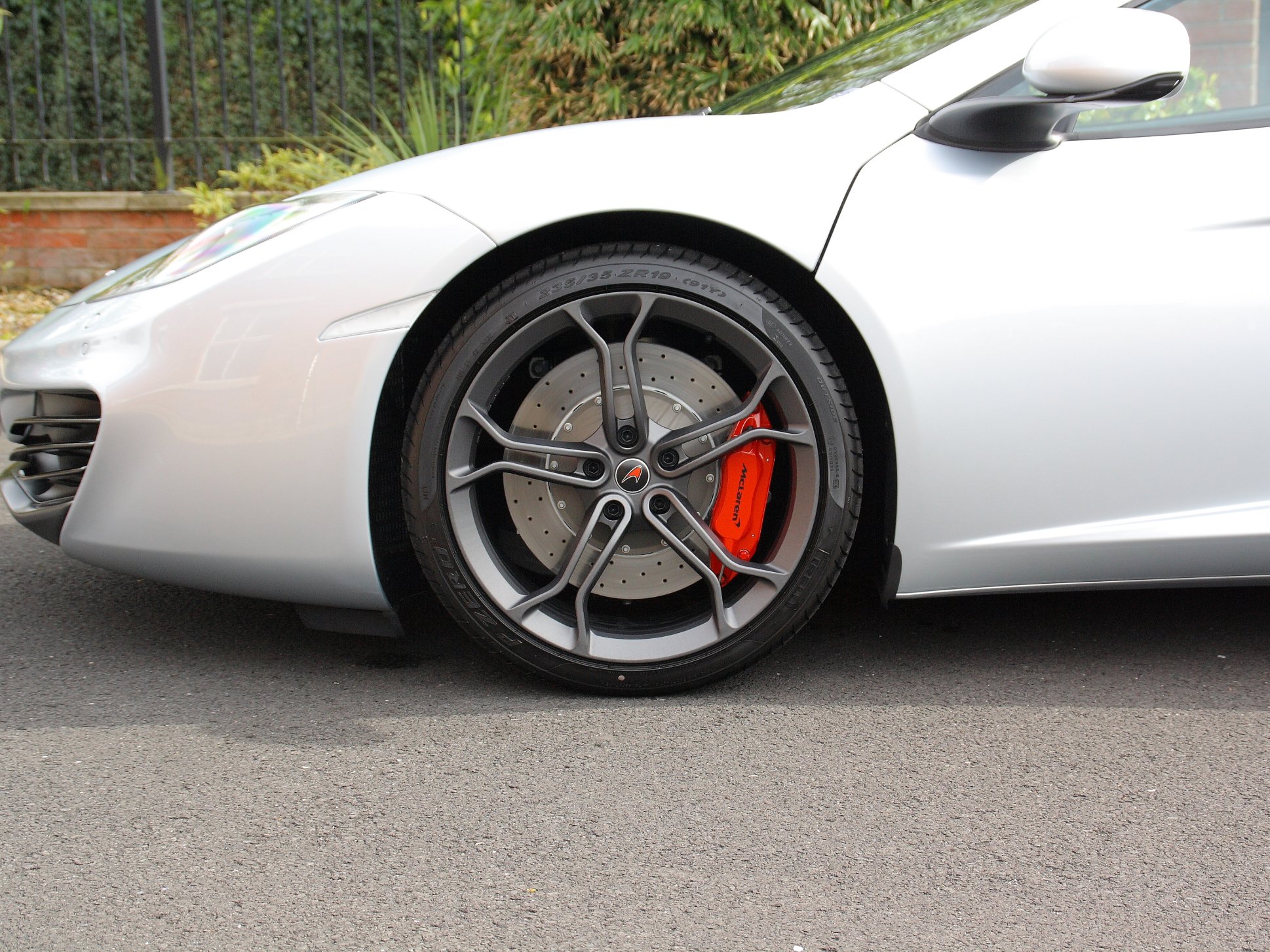 McLaren MP4-12C