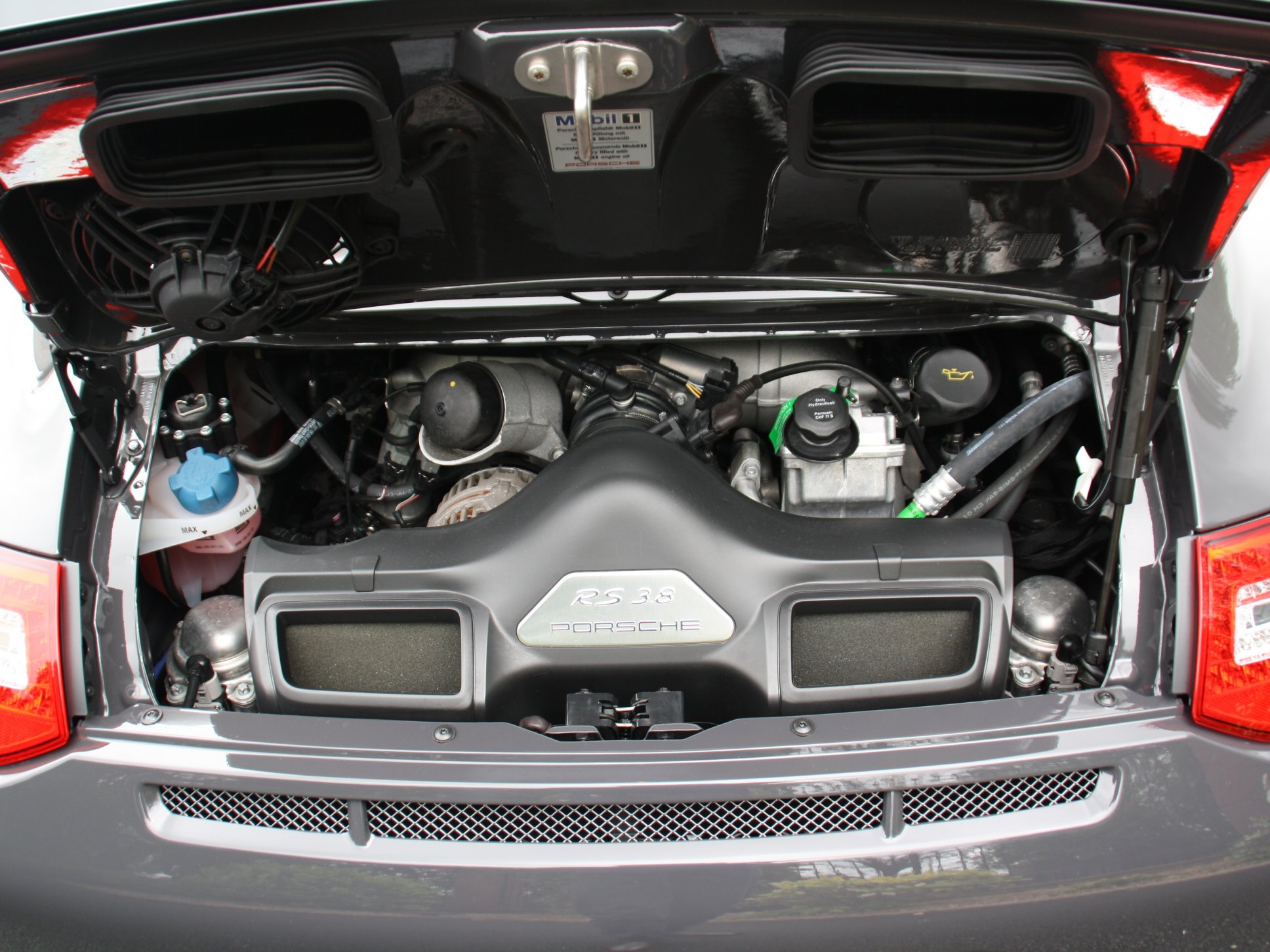 2010 Porsche 911 (997) GT3 RS