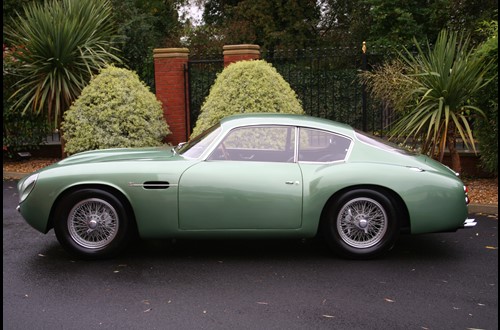 T27 Pins ASTON MARTIN DB4 GT ZAGATO Voiture de Reve car lapel pin T27 Pins ASTON MARTIN DB4 GT ZAGATO Voiture de Reve car lapel pin