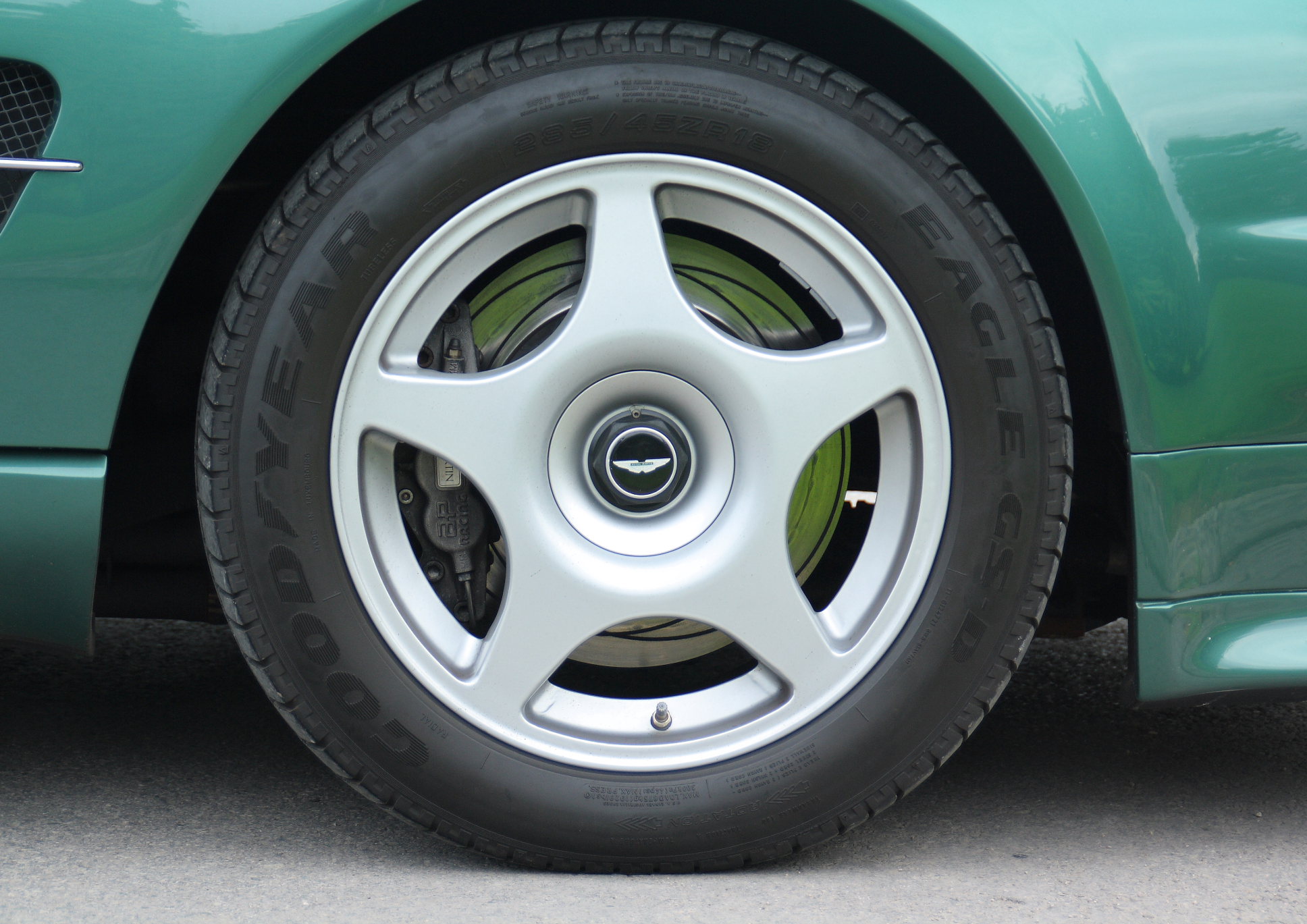 Aston Martin Vantage V600 Le Mans