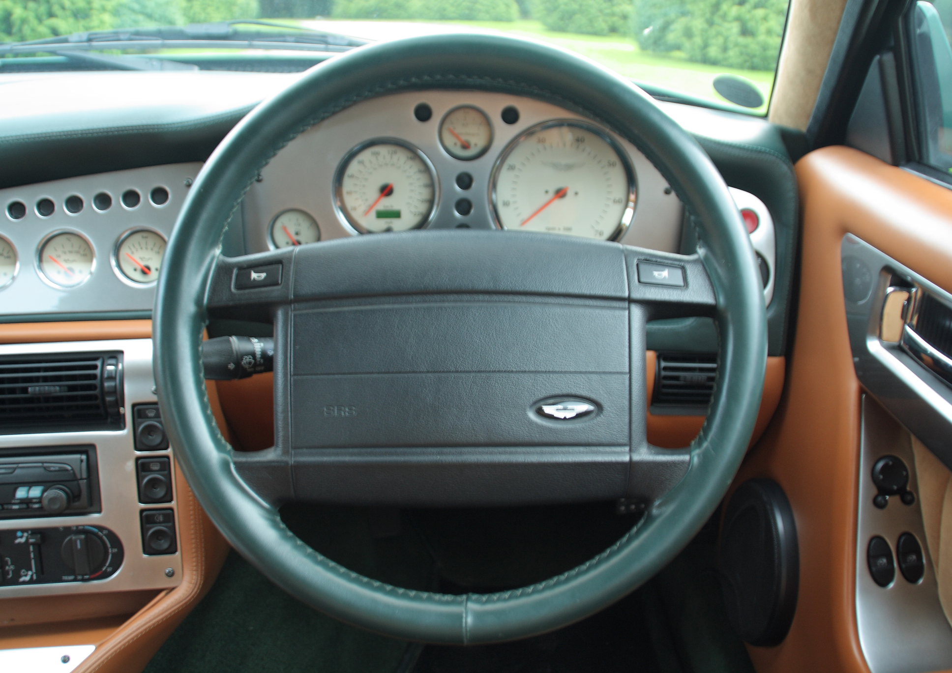 Aston Martin Vantage V600 Le Mans