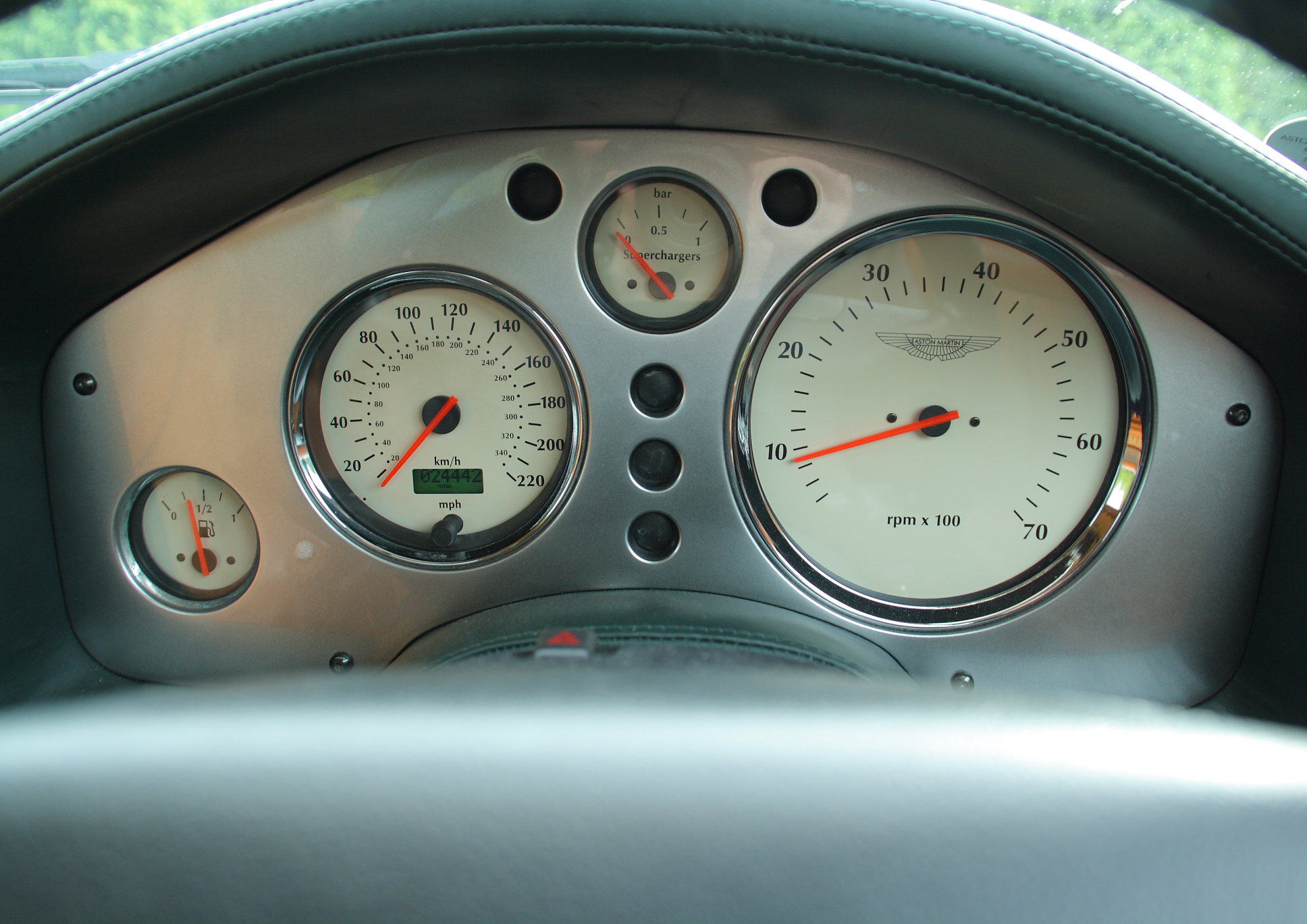 Aston Martin Vantage V600 Le Mans