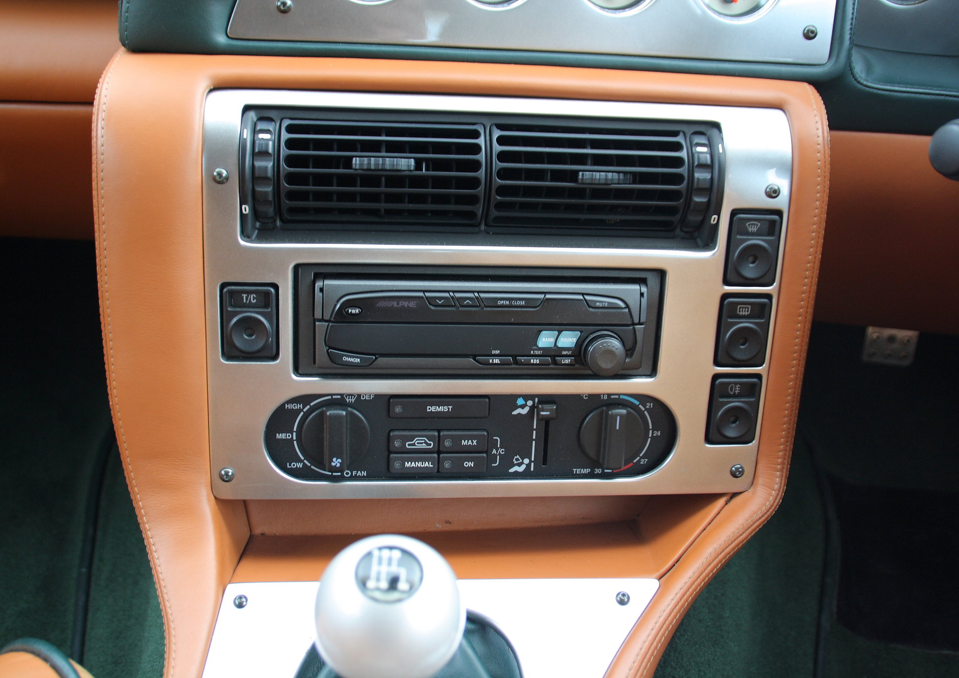 Aston Martin Vantage V600 Le Mans