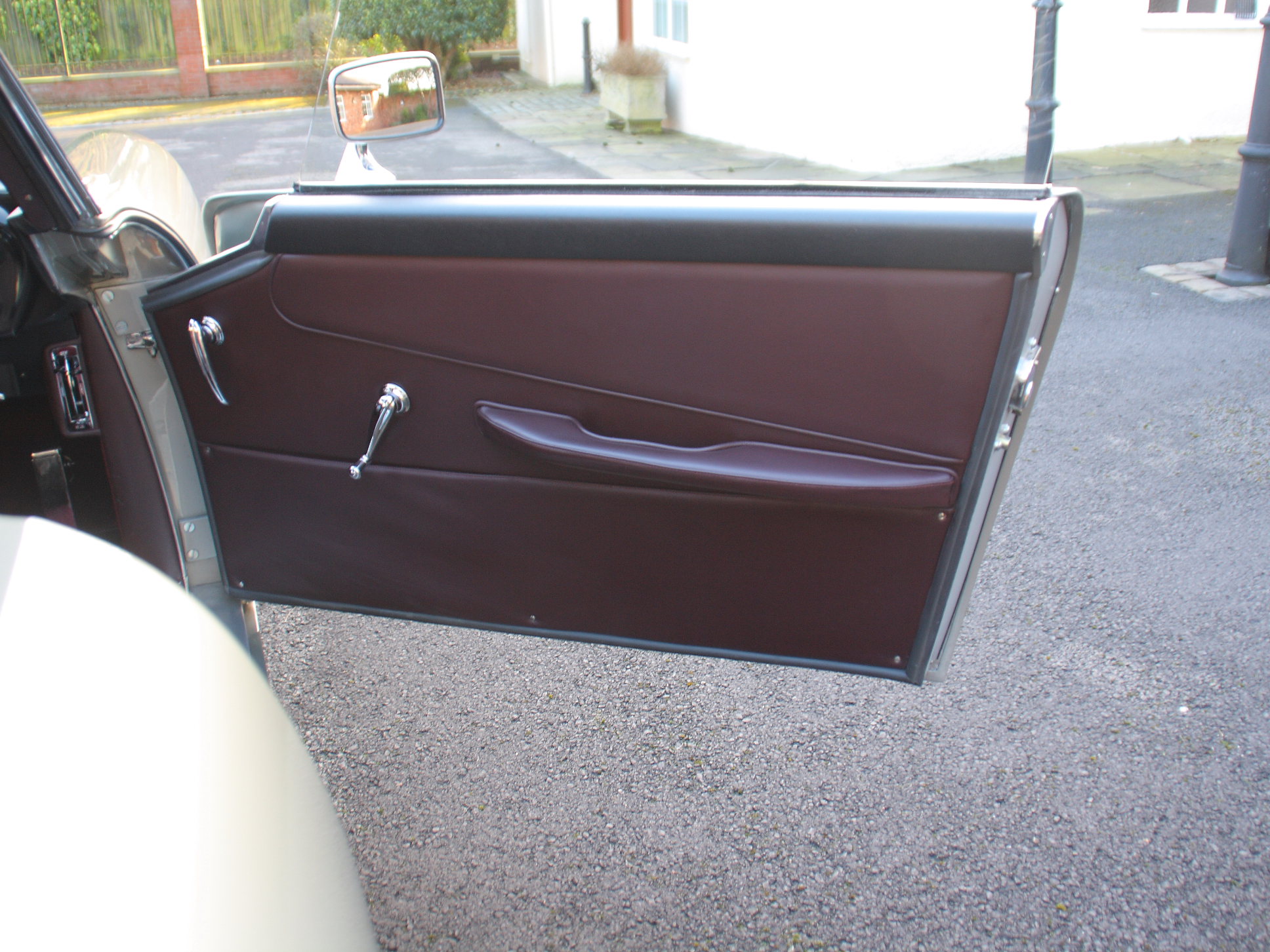 1960 Aston Martin DB4 GT