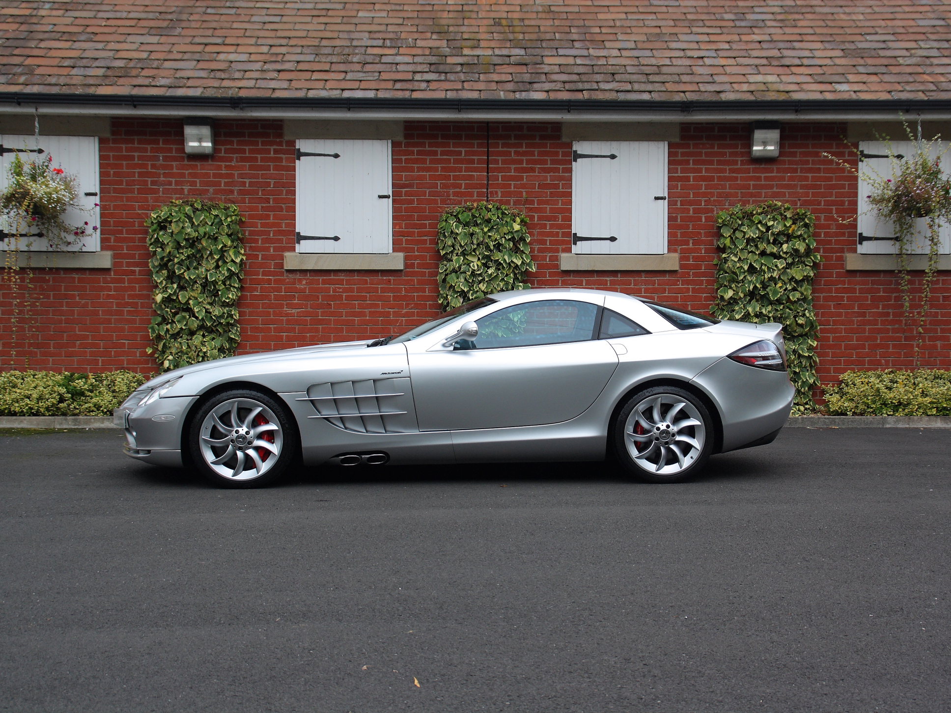 Mercedes McLaren SLR