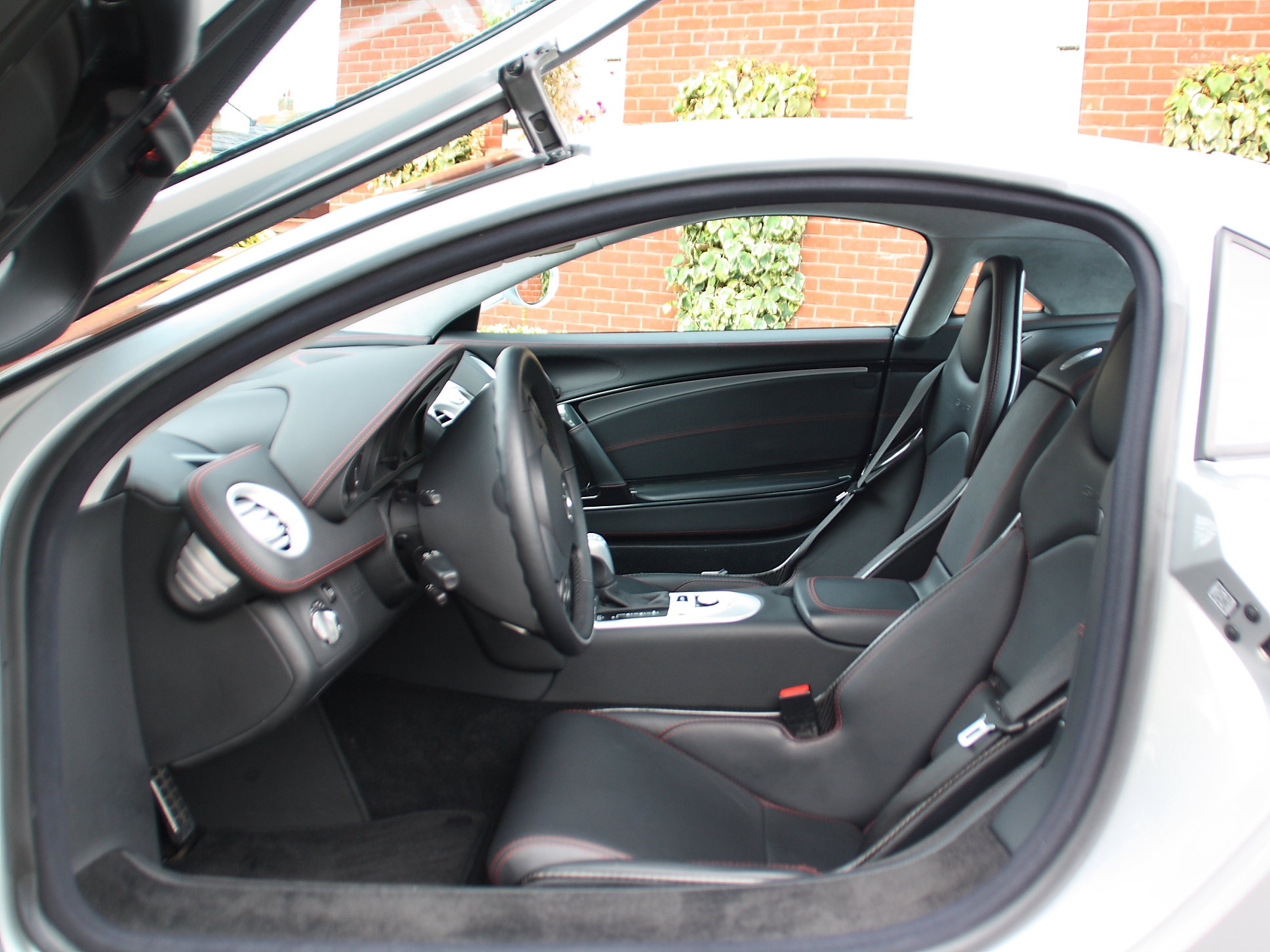 Mercedes McLaren SLR