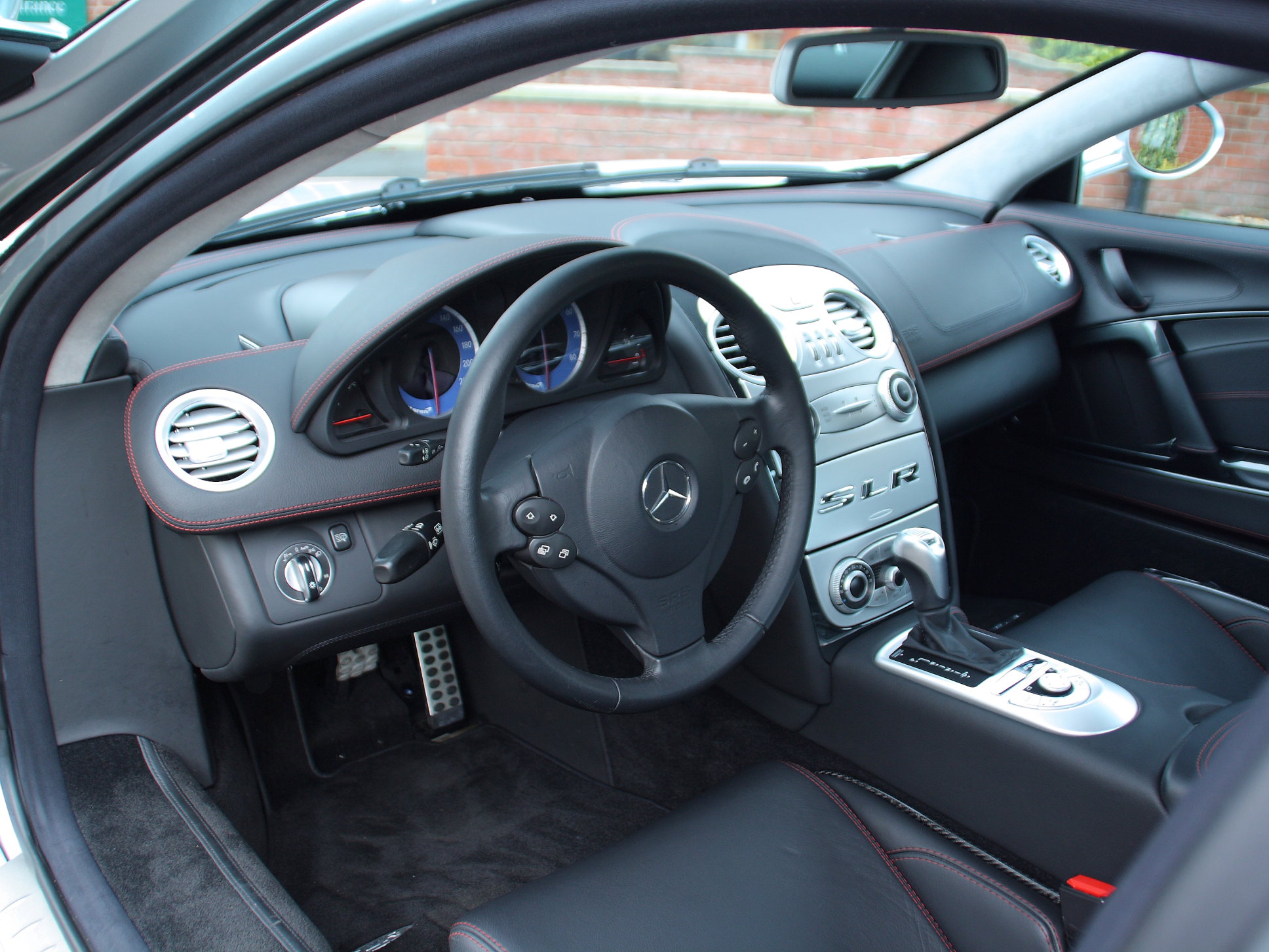 Mercedes McLaren SLR