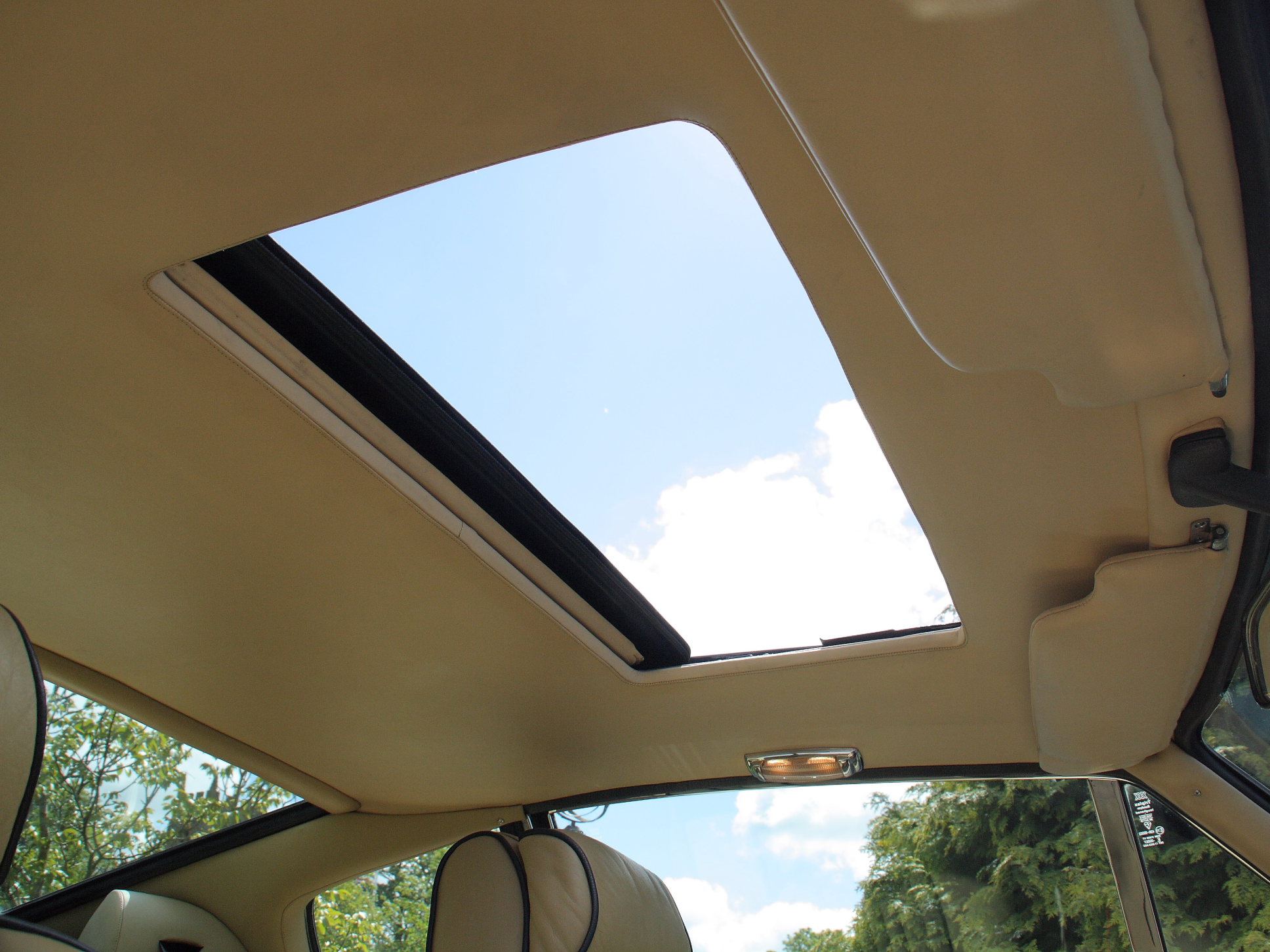 1986 Aston Martin V8 EFi