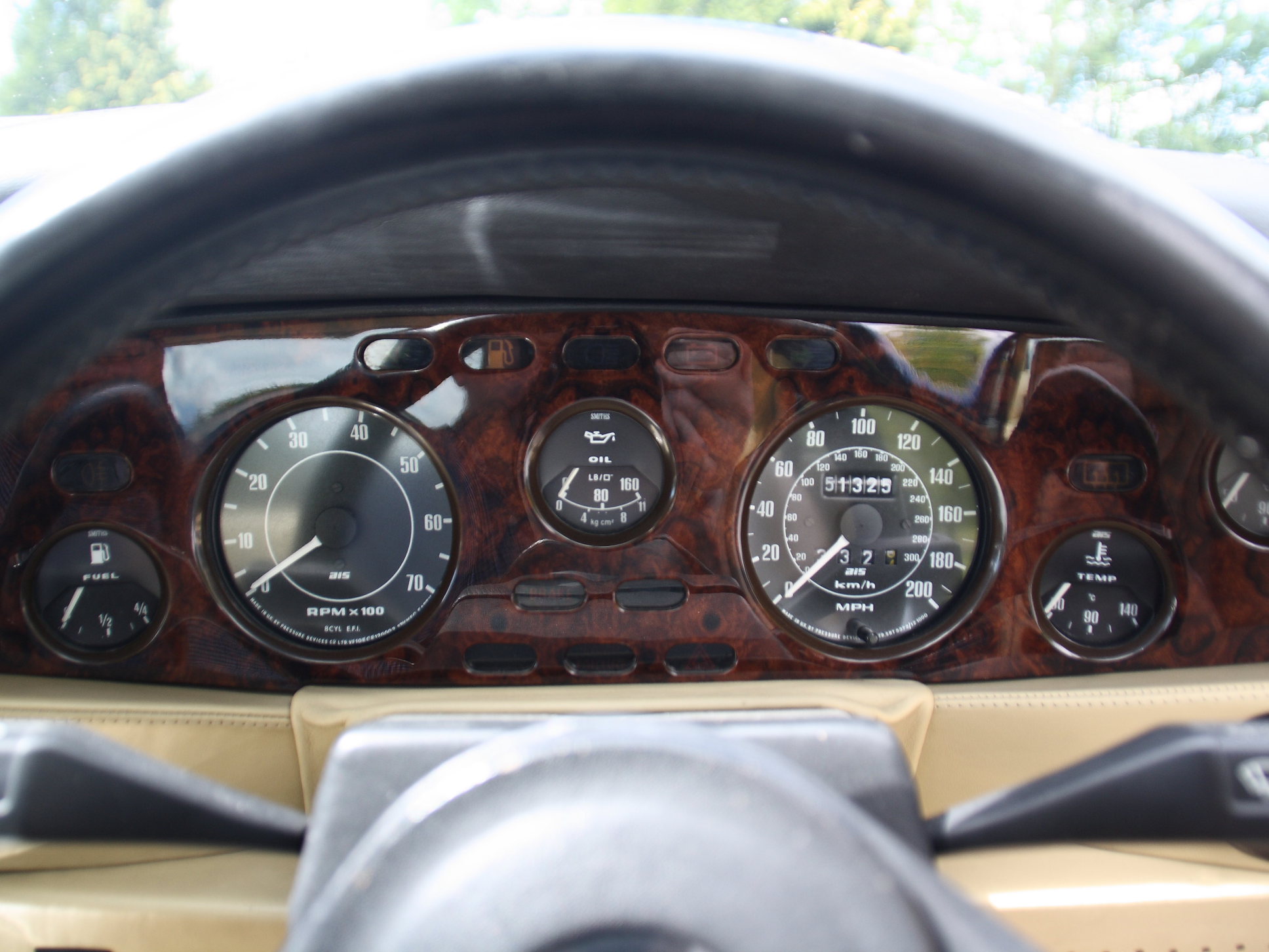 1986 Aston Martin V8 EFi