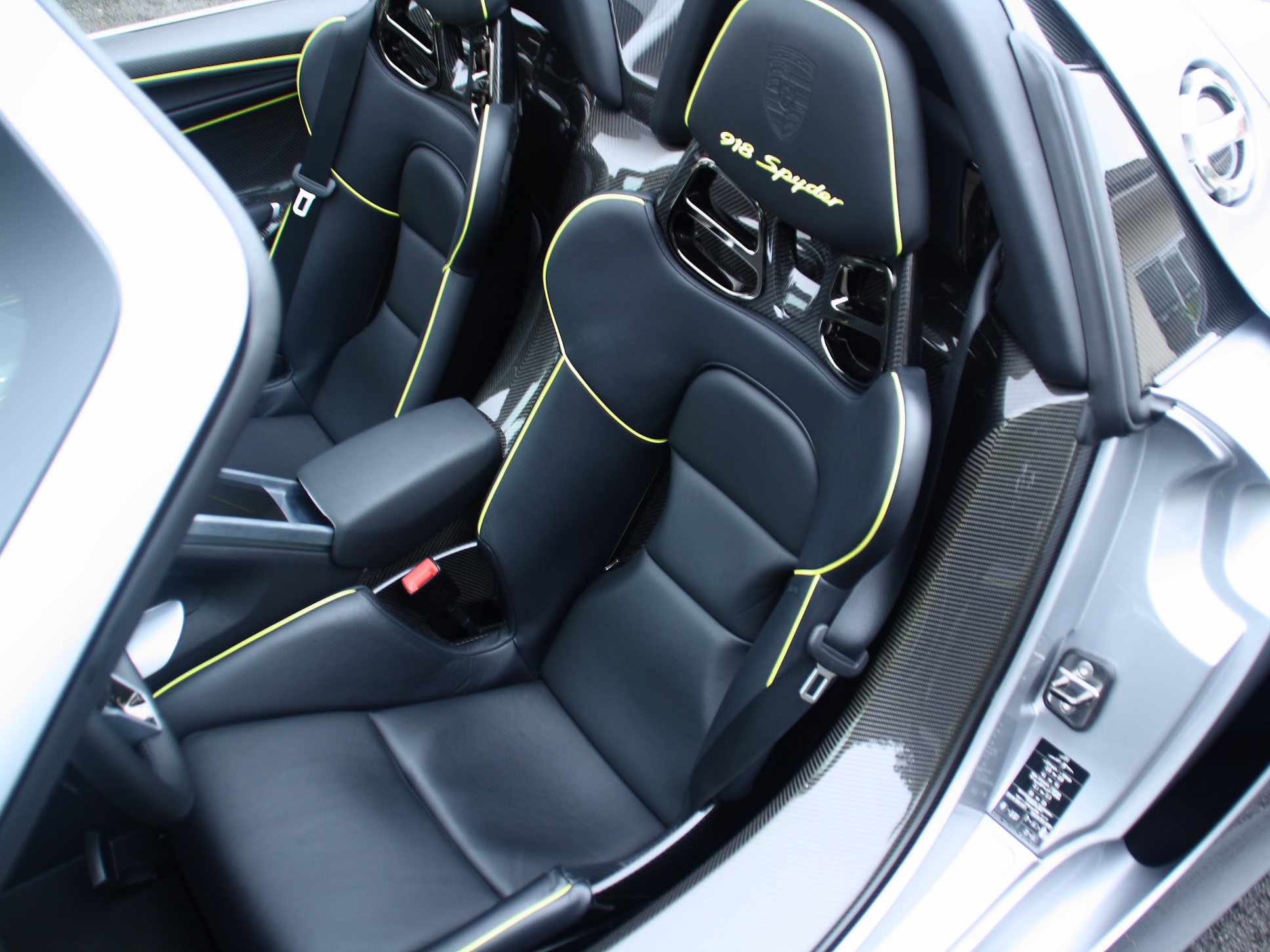 2015 Porsche 918 Spyder