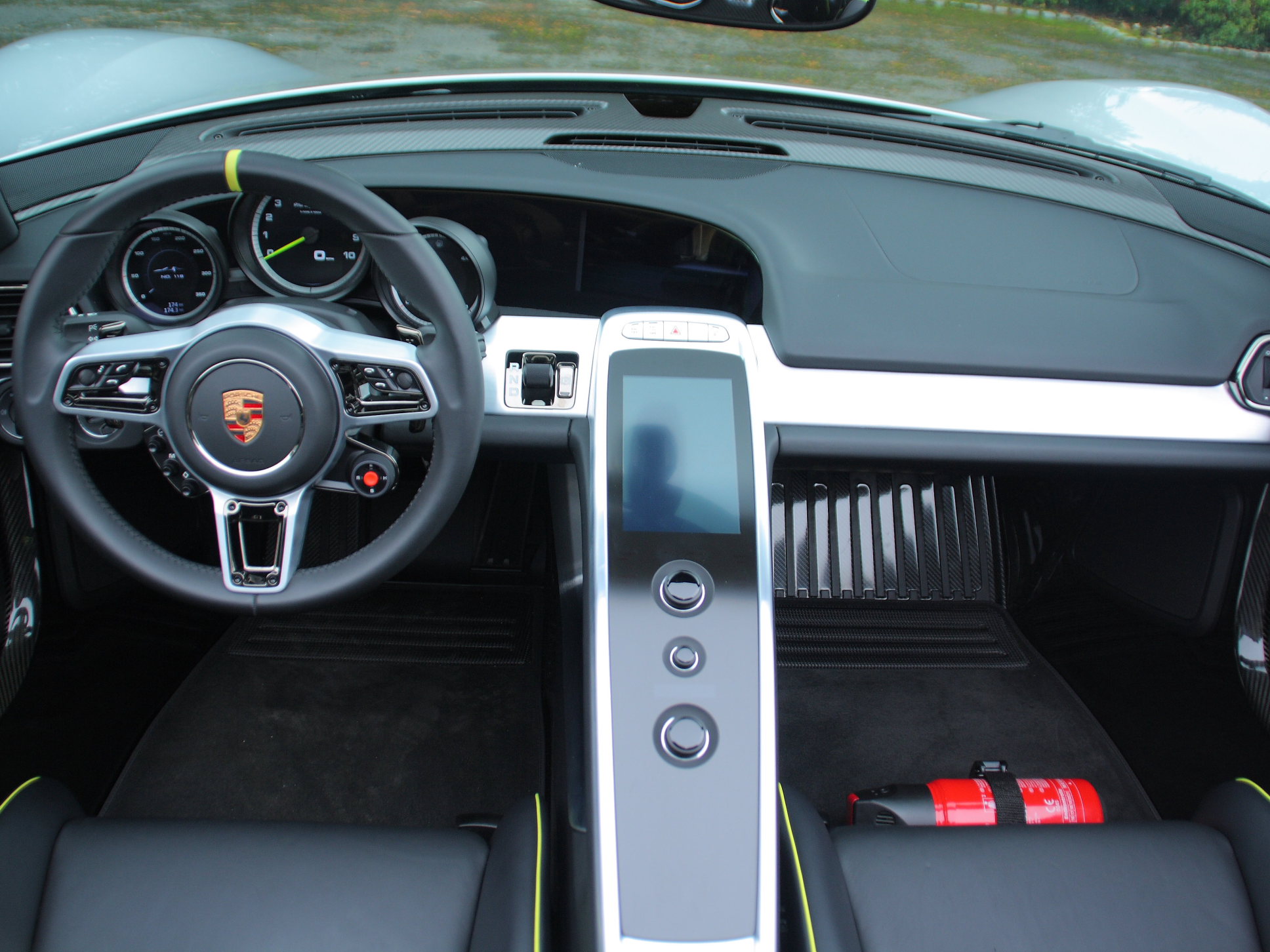 2015 Porsche 918 Spyder