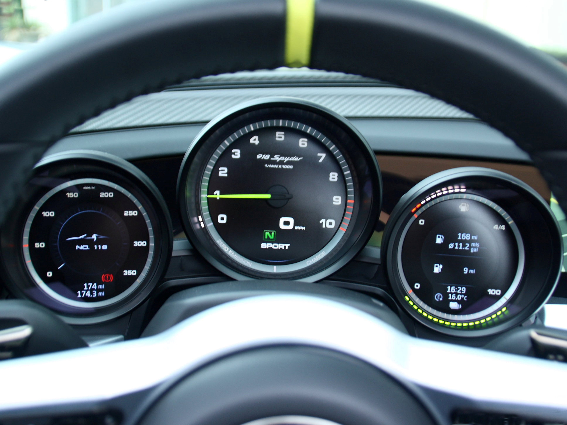 2015 Porsche 918 Spyder