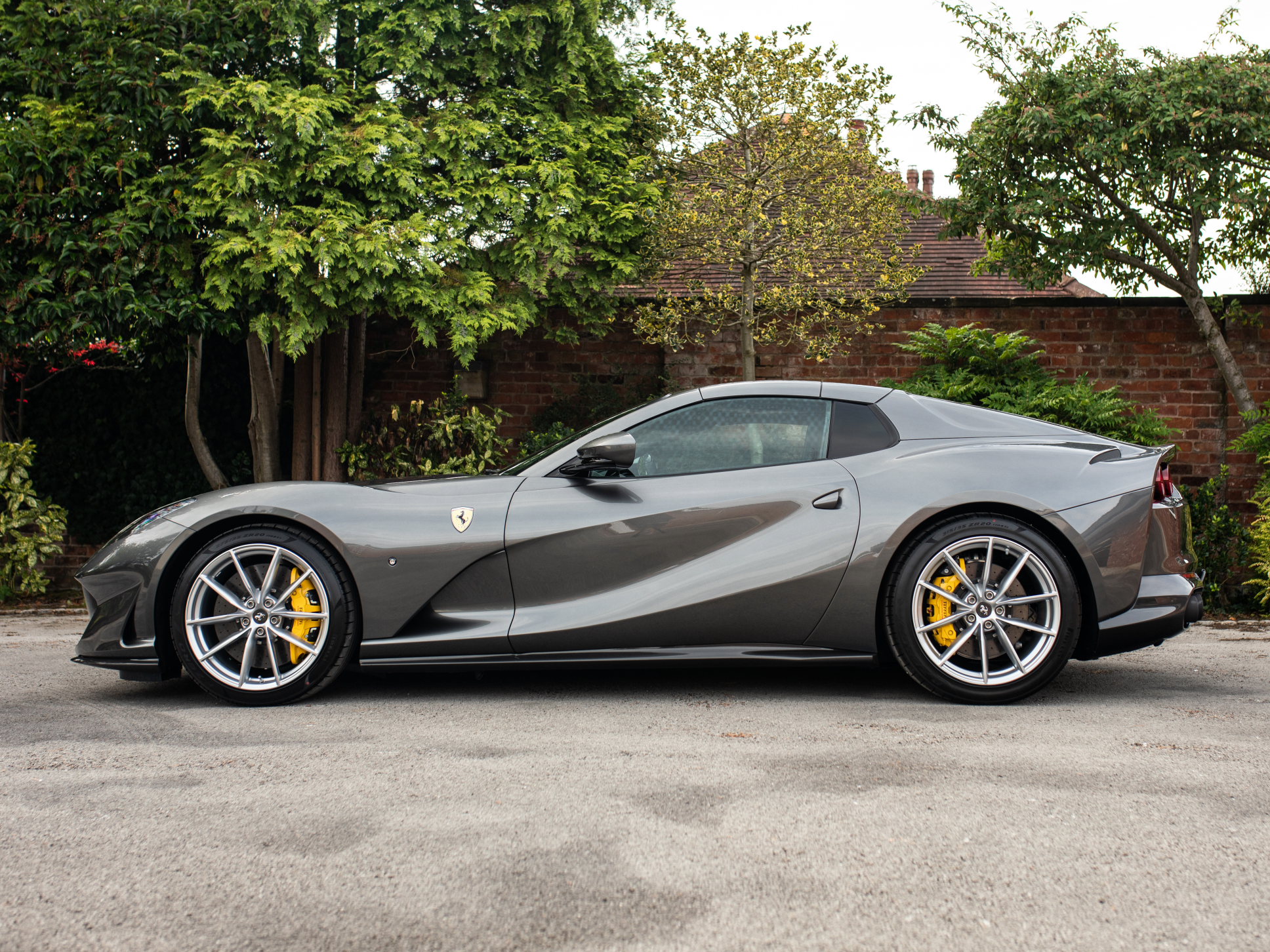 New 2020 Ferrari 812 GTS