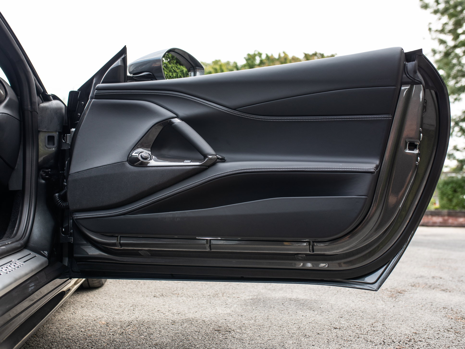 New 2020 Ferrari 812 GTS