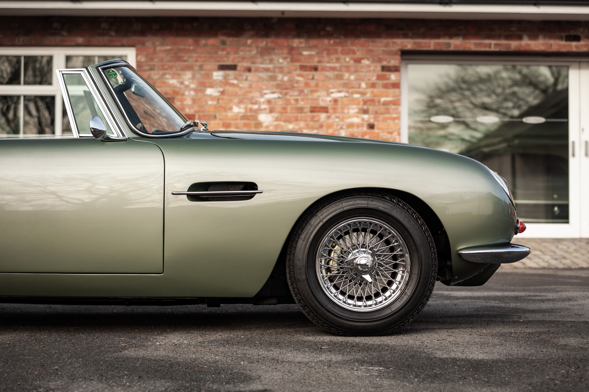 Aston Martin DB6 Short Chassis Volante