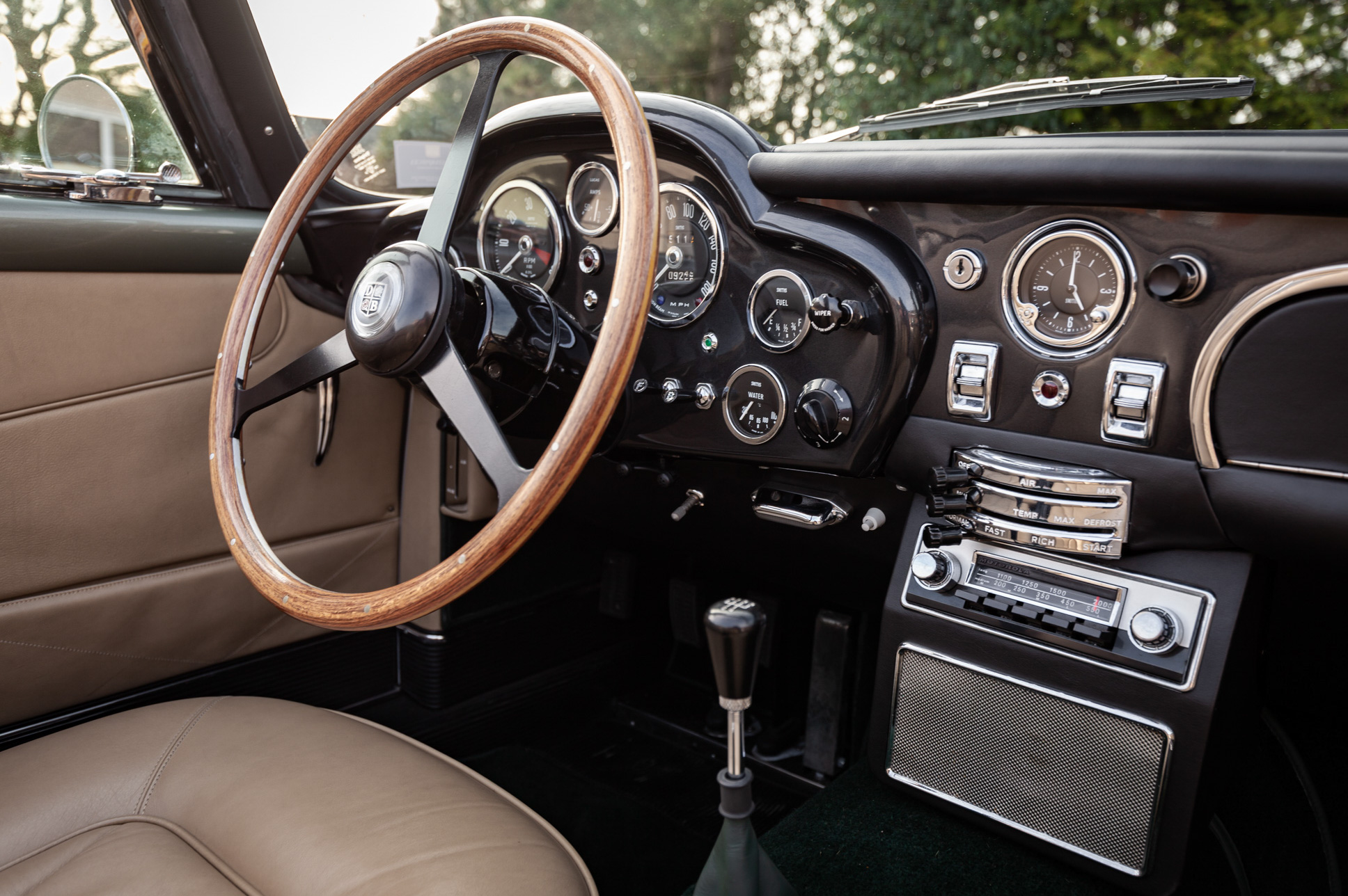 Aston Martin DB6 Short Chassis Volante