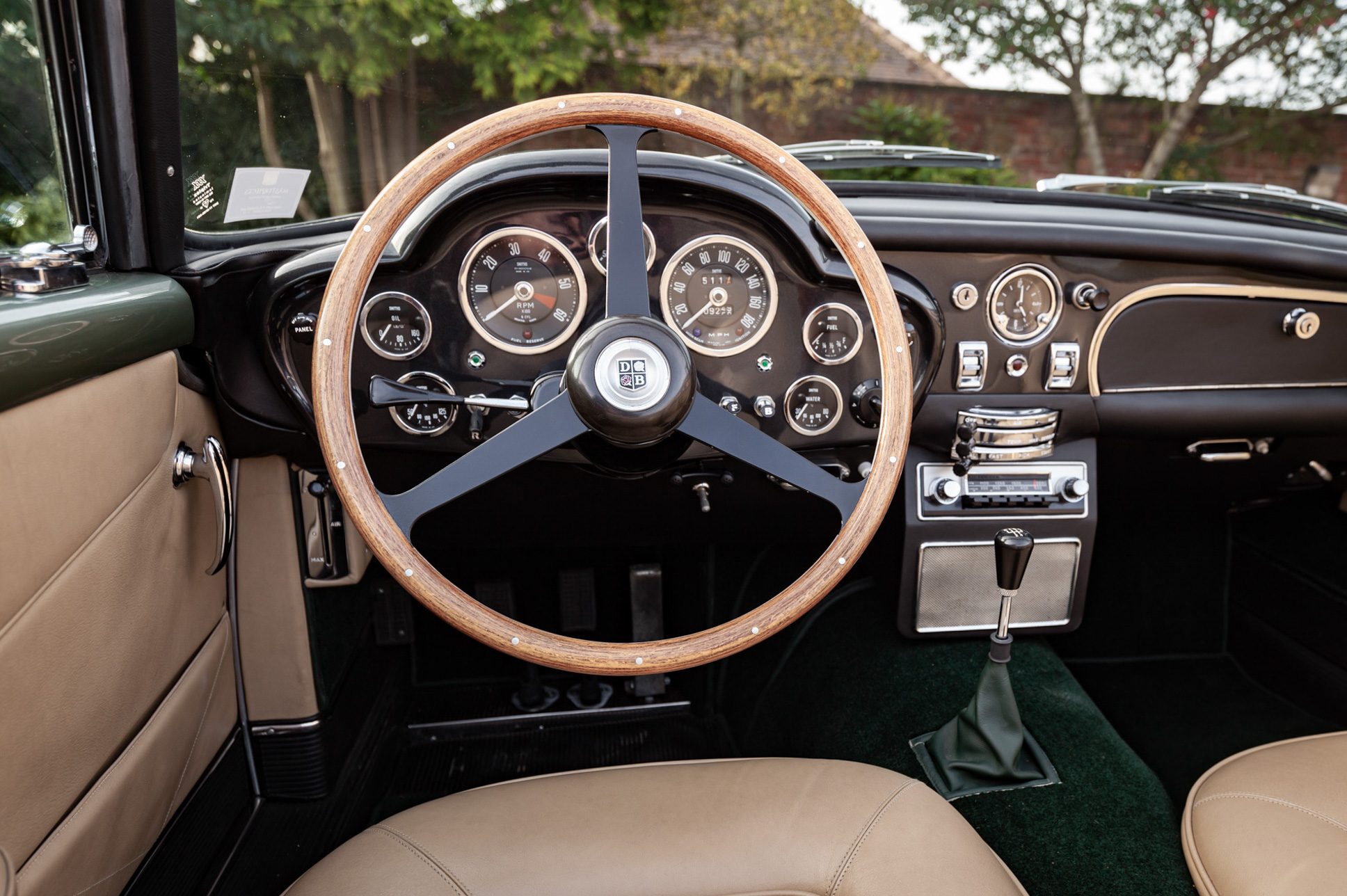 Aston Martin DB6 Short Chassis Volante