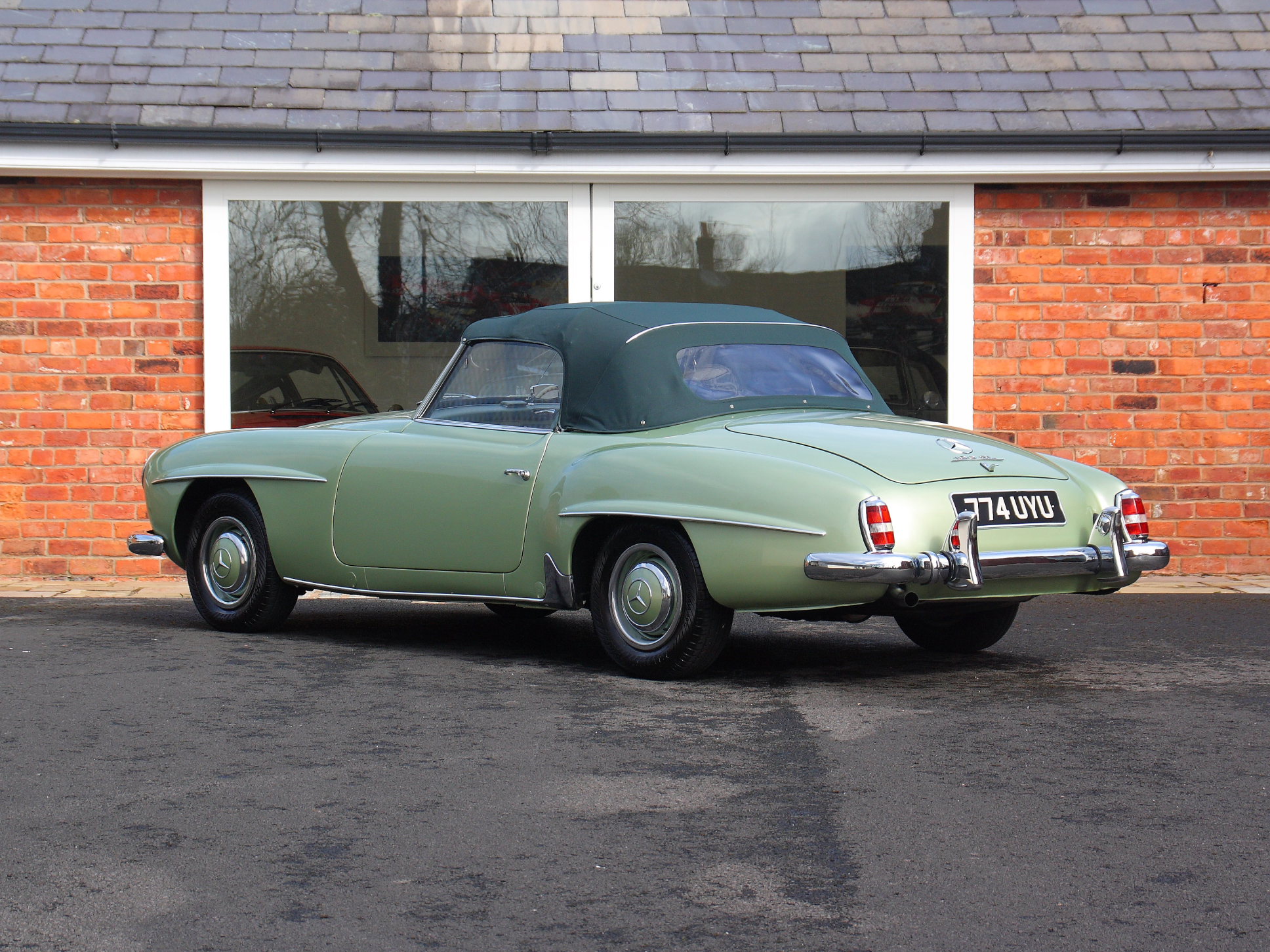1959 Mercedes 190SL (RHD)