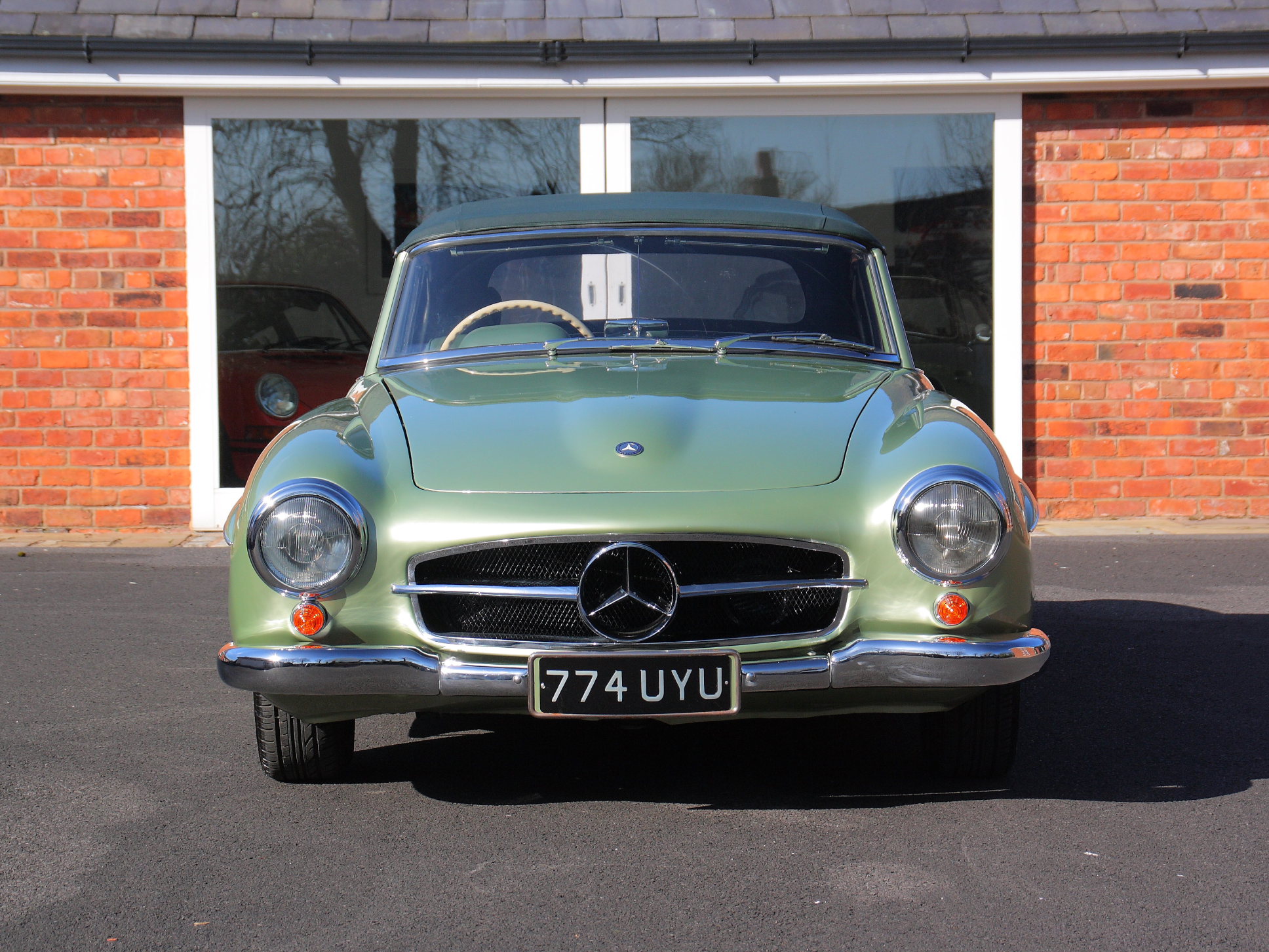 1959 Mercedes 190SL (RHD)
