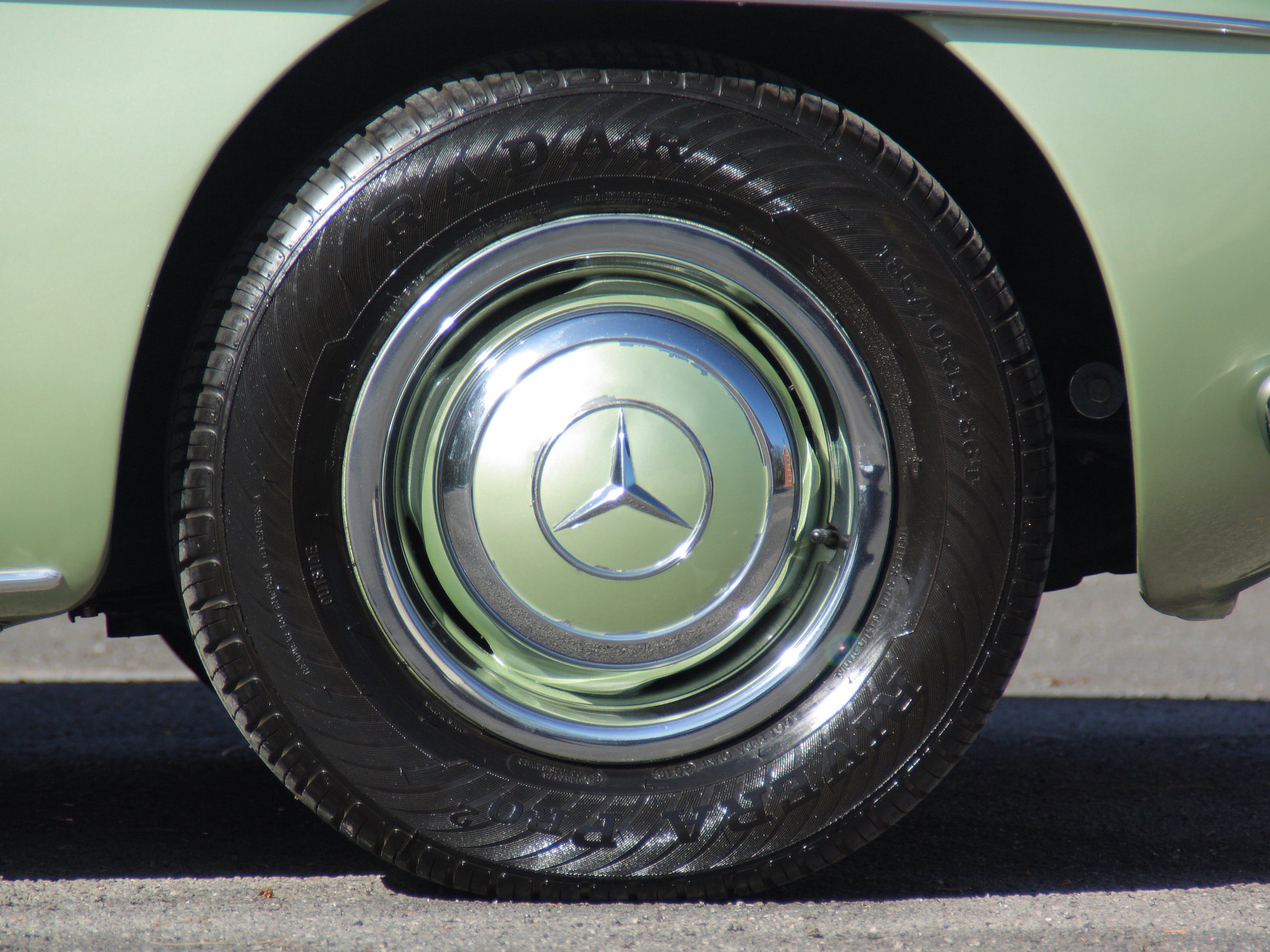 1959 Mercedes 190SL (RHD)