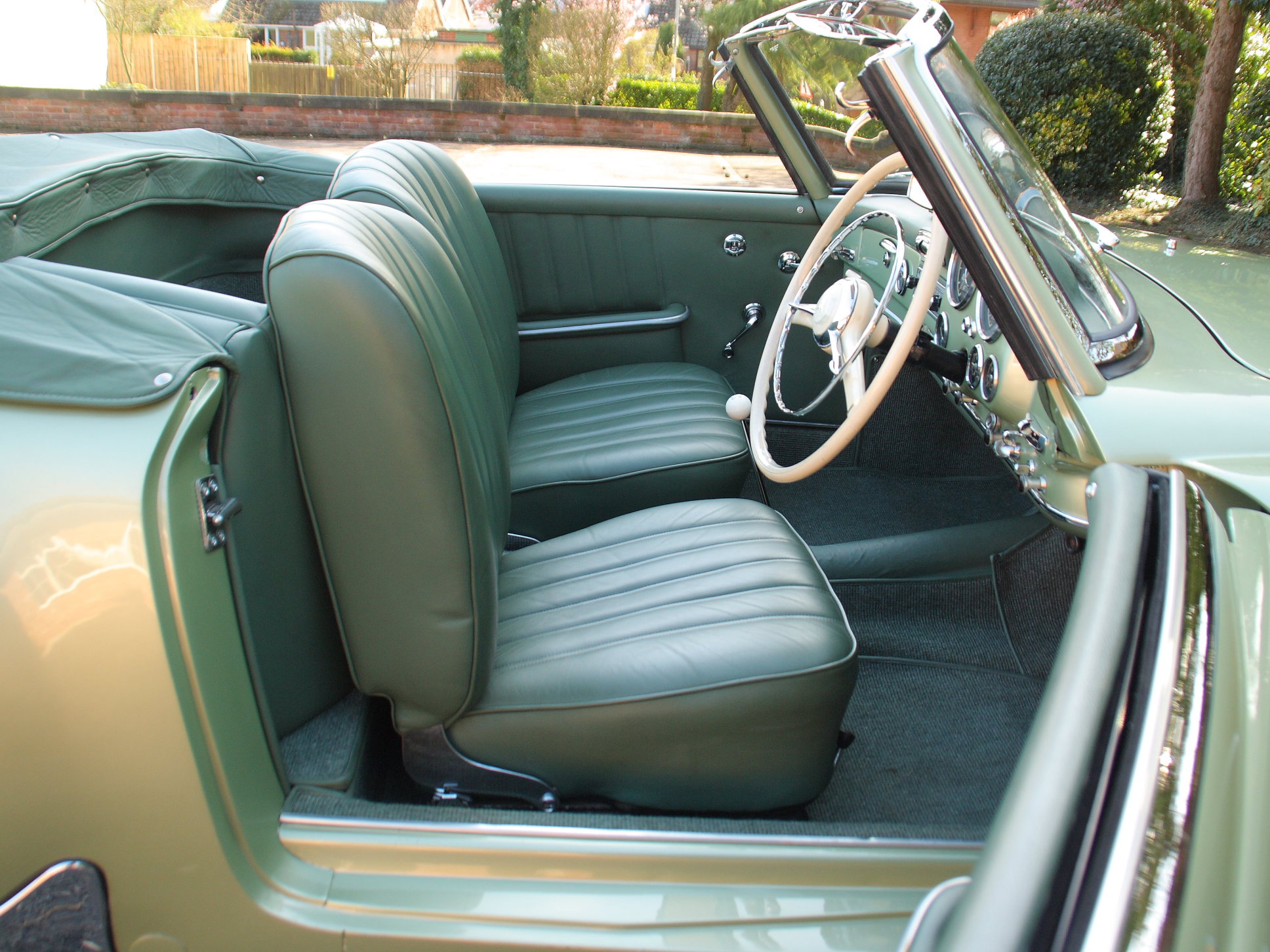 1959 Mercedes 190SL (RHD)