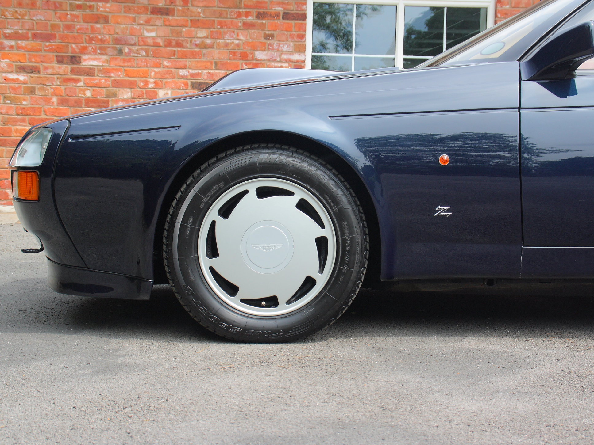 1989 Aston Martin V8 Vantage Zagato Volante