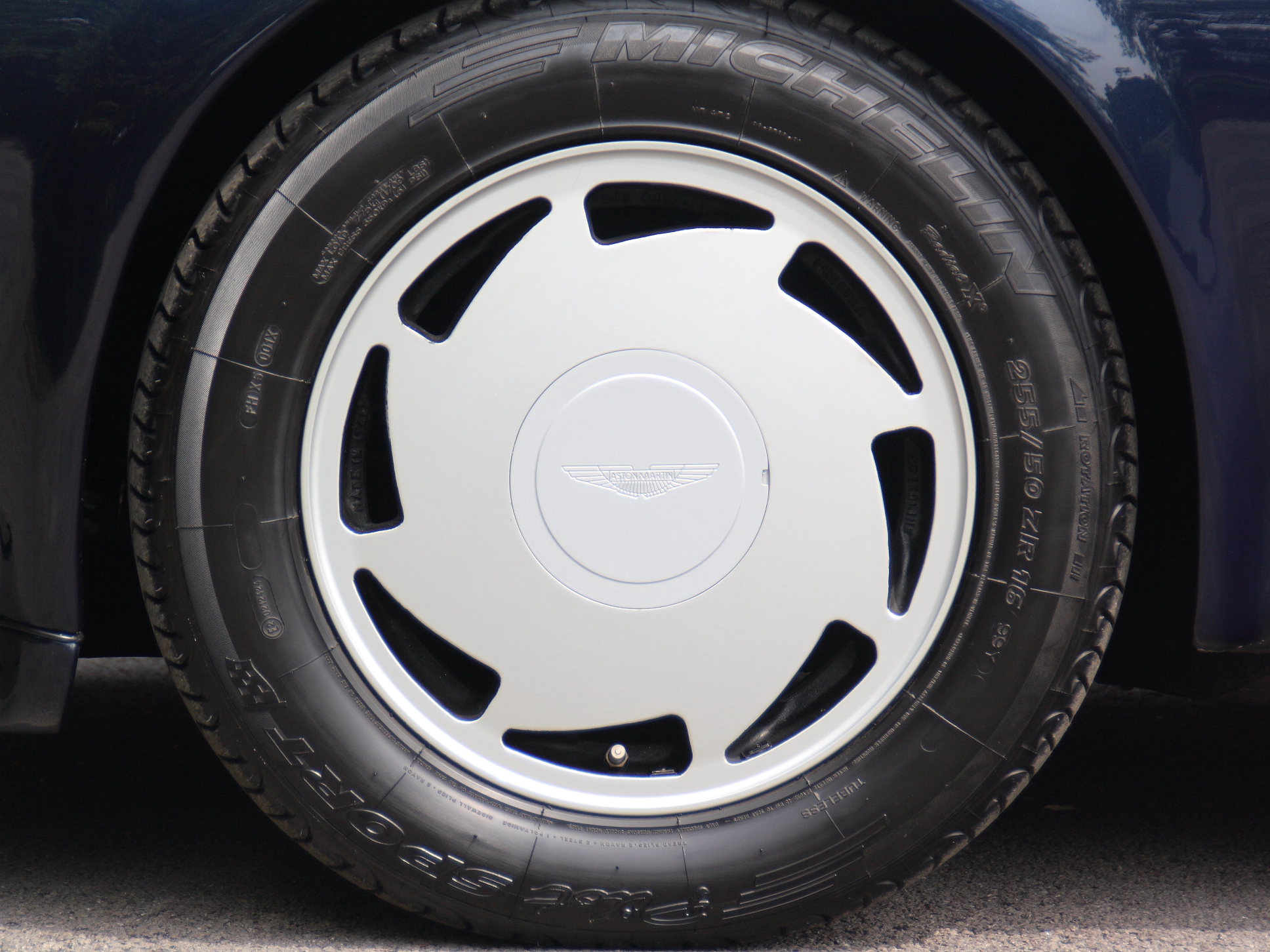 1989 Aston Martin V8 Vantage Zagato Volante